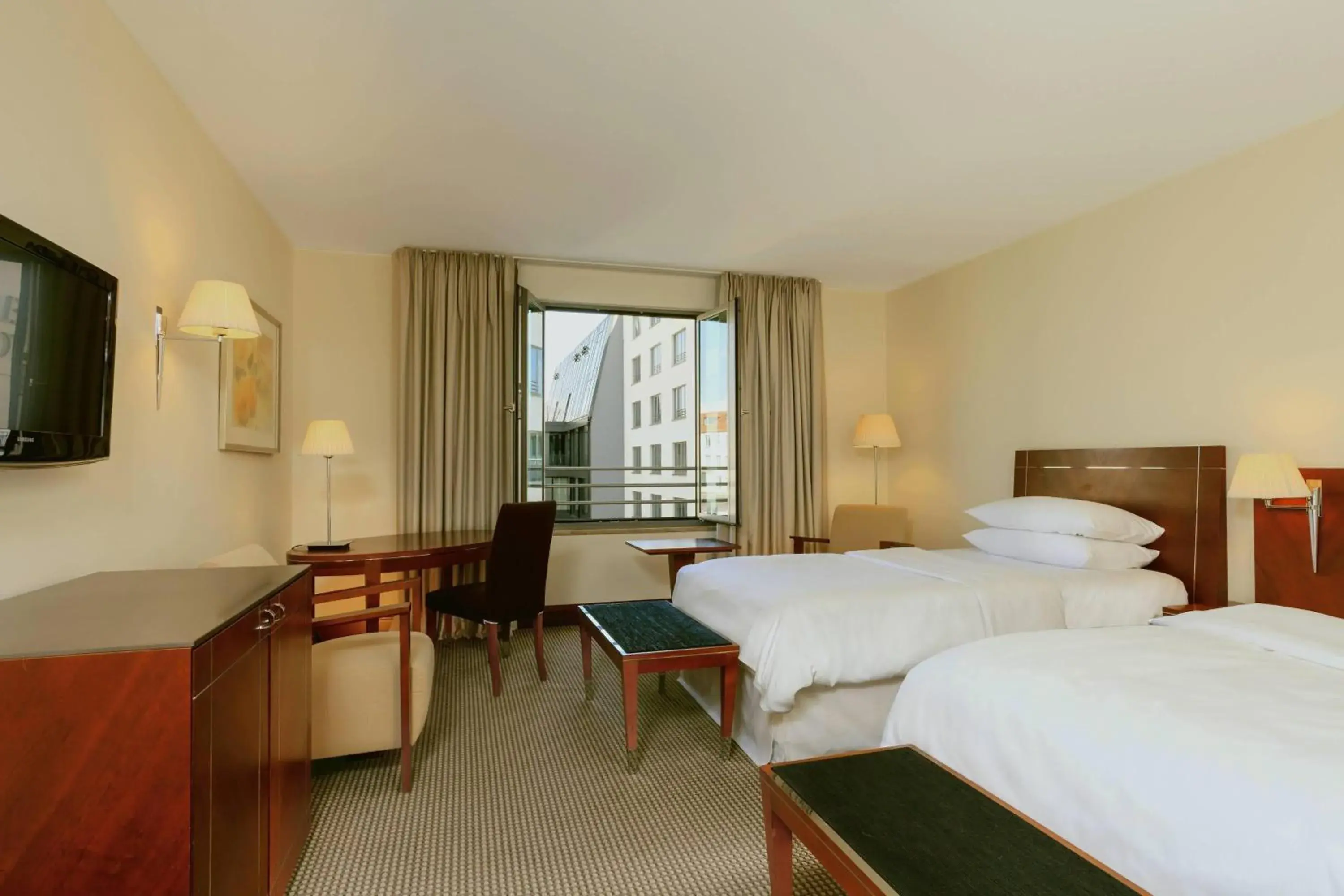 Superior Twin Room in Sheraton Carlton Nuernberg Superior Twin Room in Sheraton Carlton Nuernberg