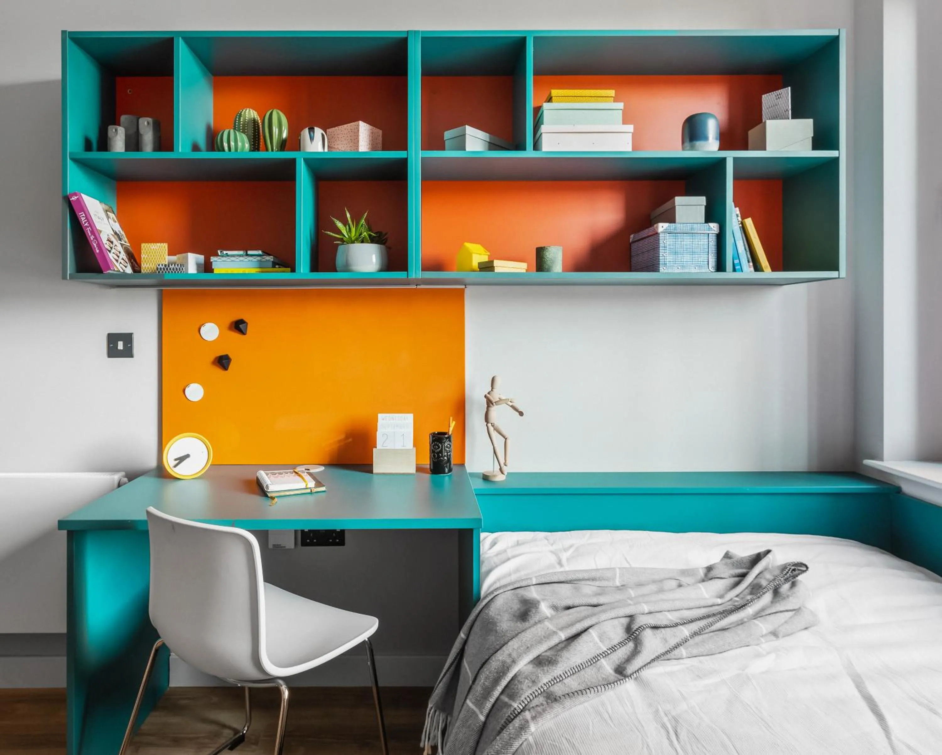 Bedroom, Bed in Highfield House