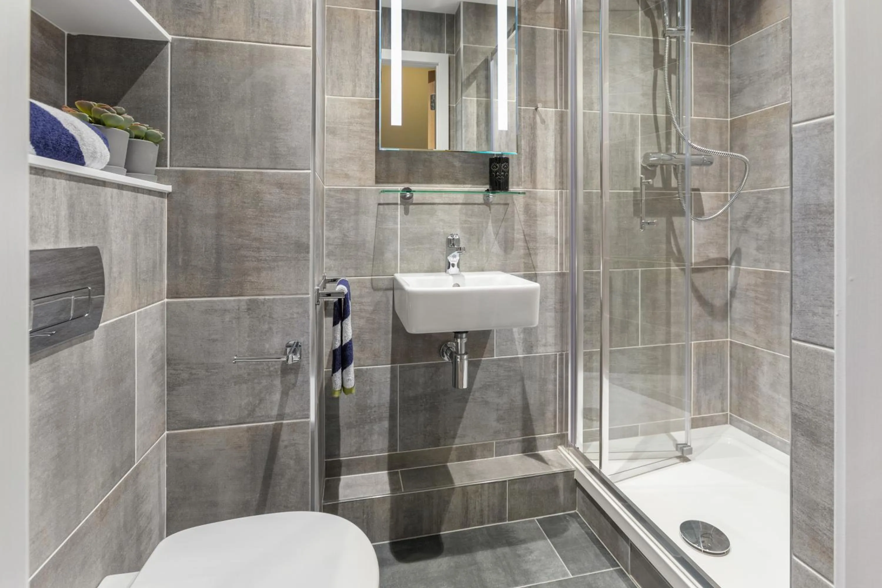 Shower in Highfield House