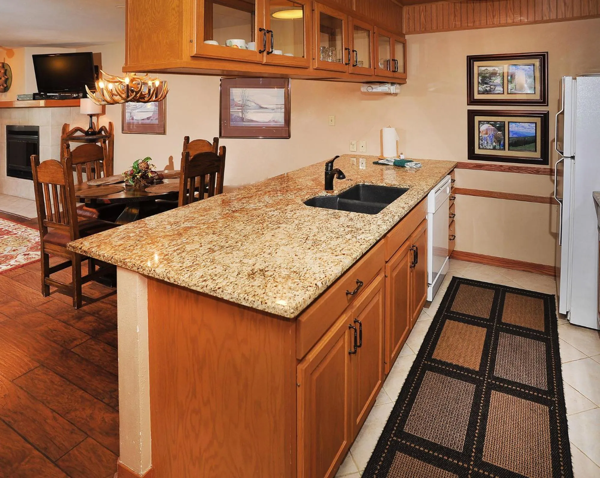 Kitchen/Kitchenette in Townsend Place