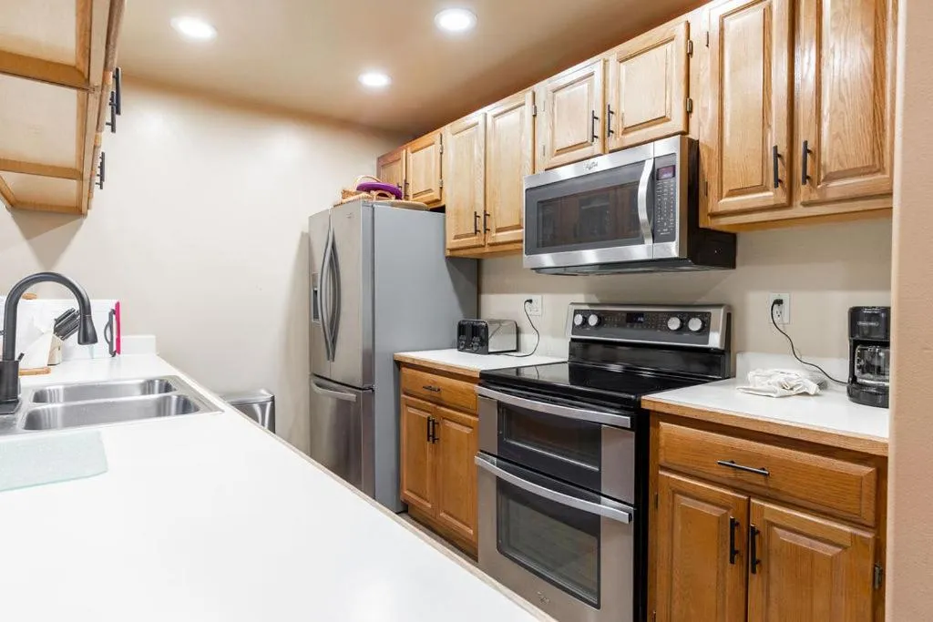 Kitchen/Kitchenette in Townsend Place