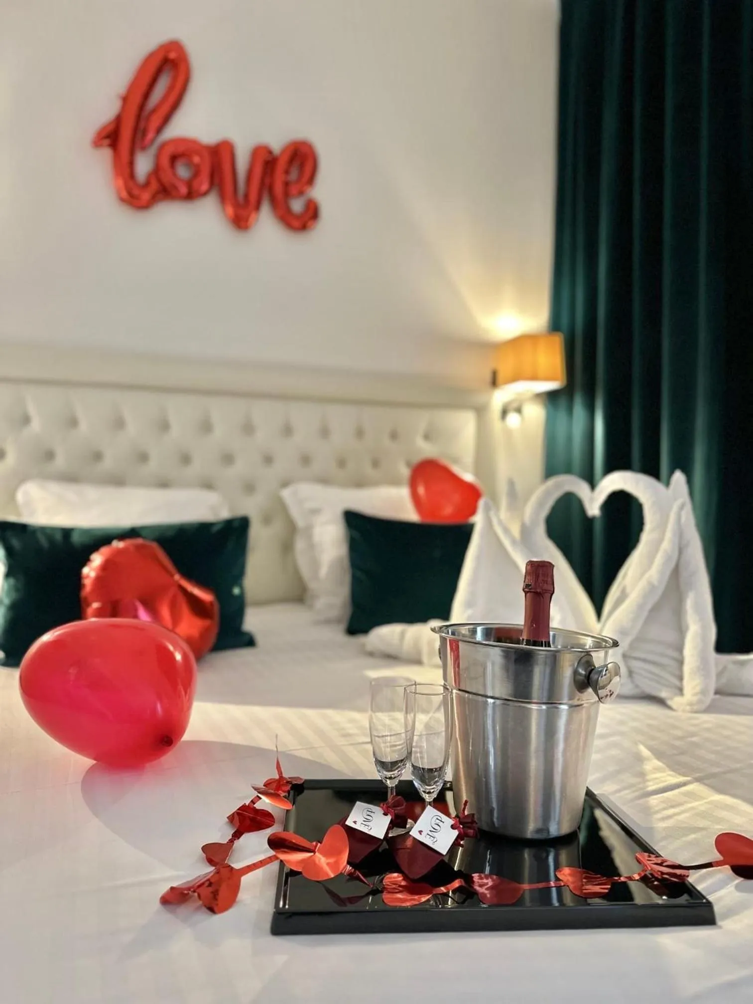 Bed in Hôtel Nice Azur Riviera