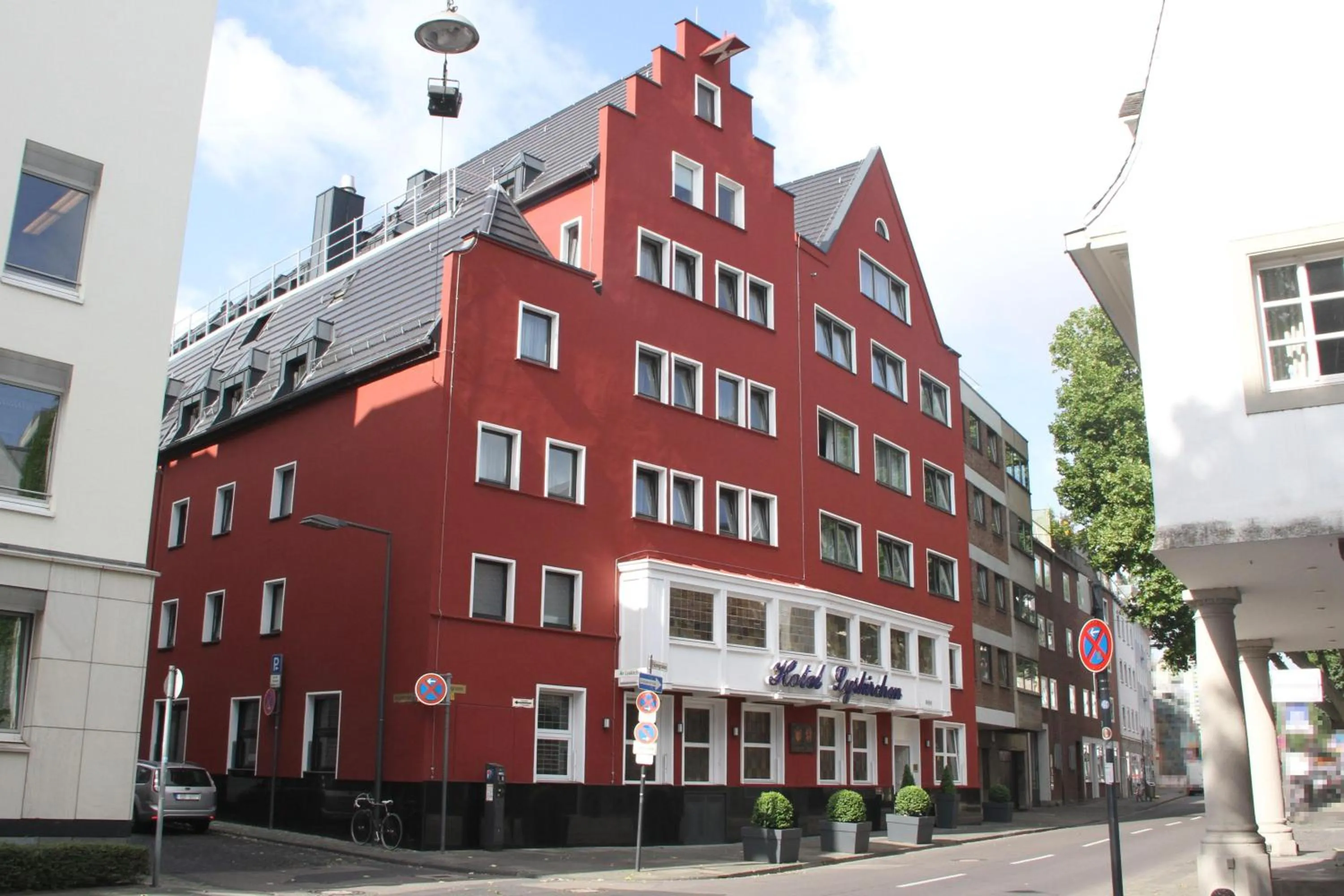 Property building in Hotel Lyskirchen Köln