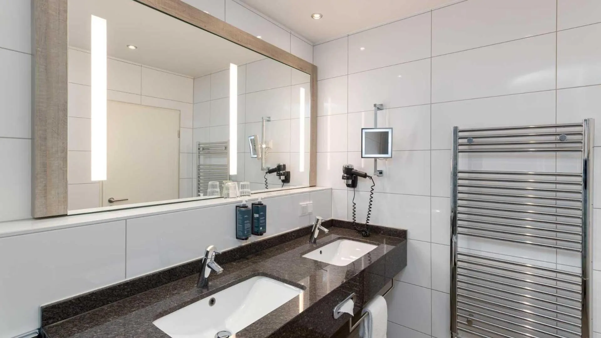 Bathroom in Hotel Lyskirchen Köln