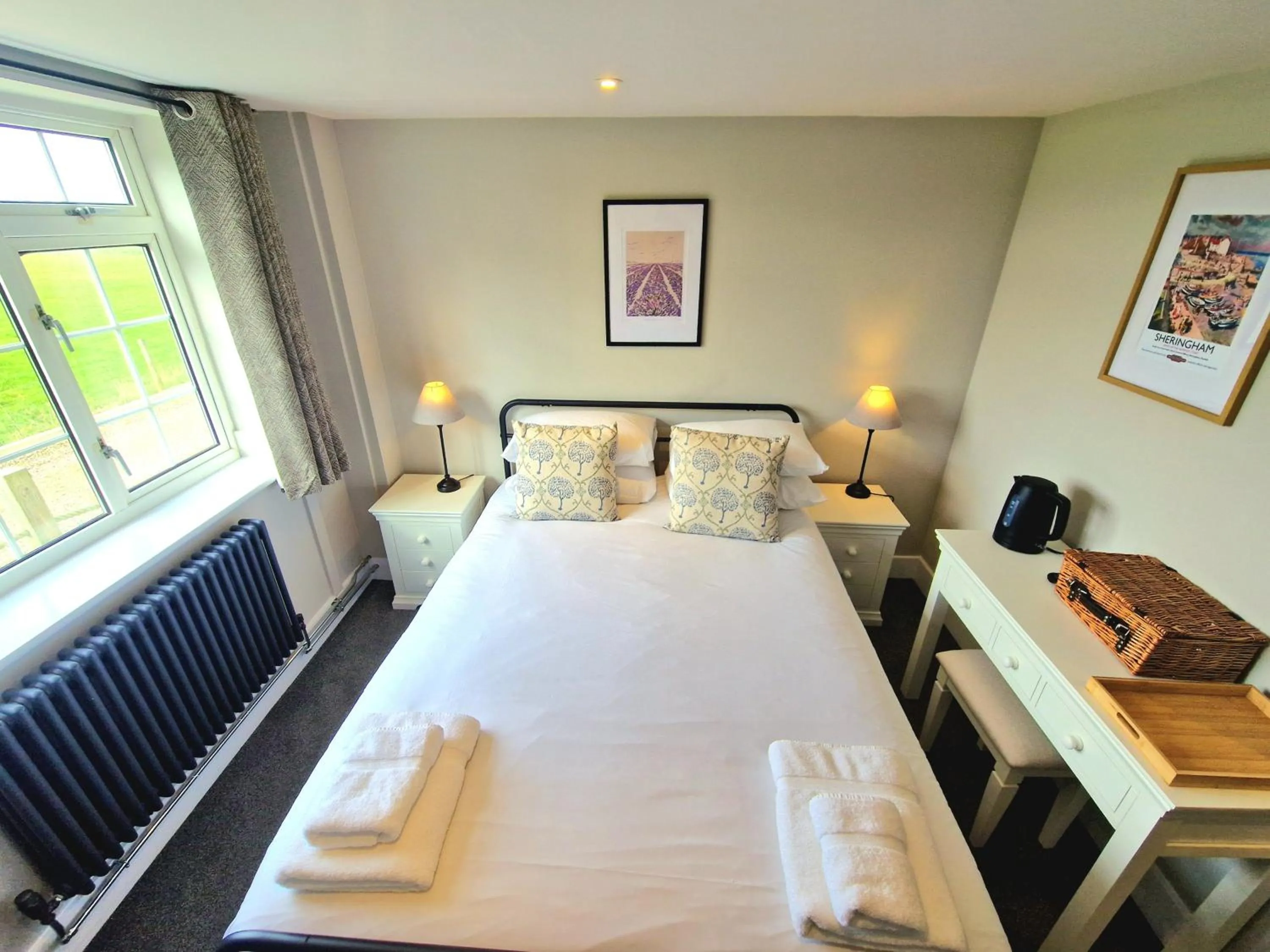 Bedroom, Bed in The Dormy House Hotel
