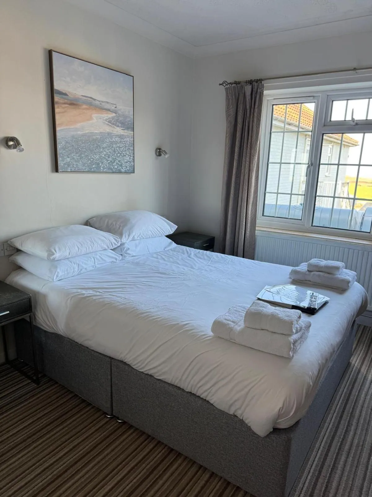 Bedroom, Bed in The Dormy House Hotel