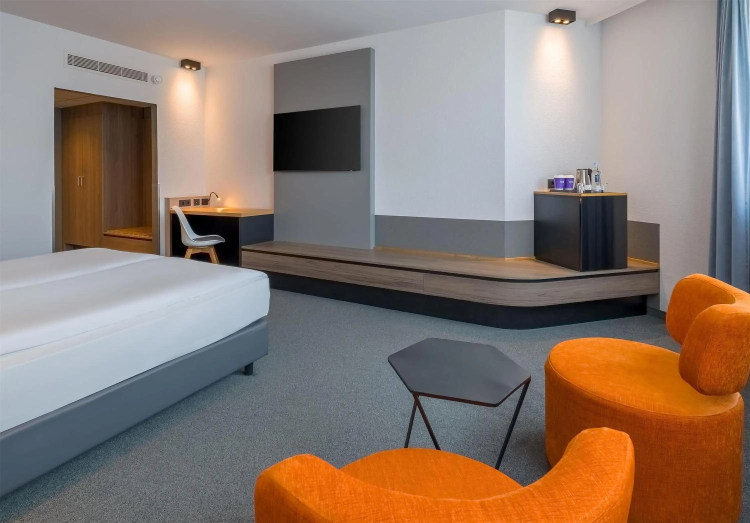 Living room, Bed in Spark by Hilton Wuppertal City Centre