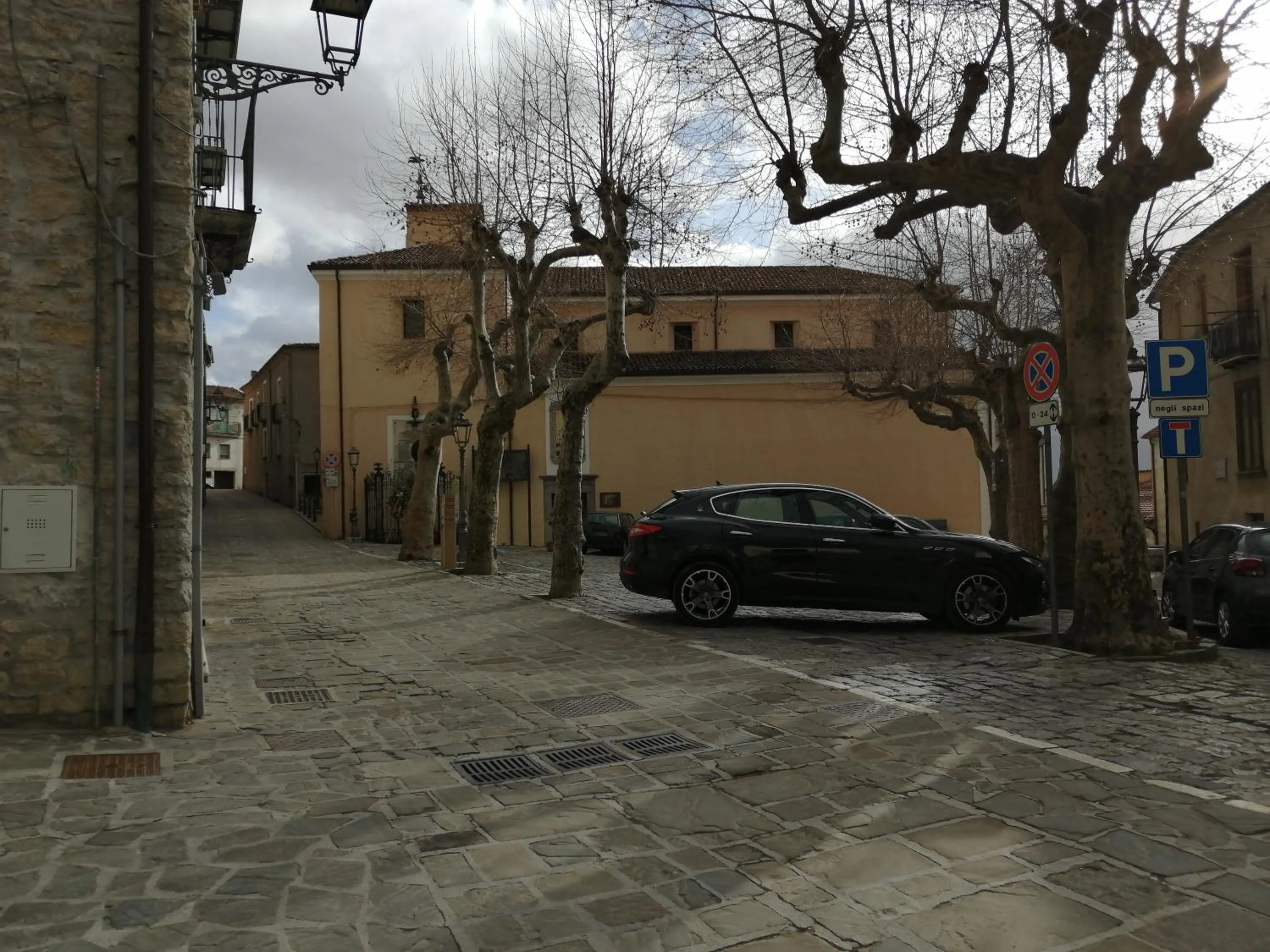 Property building in B&B Petra Castalda