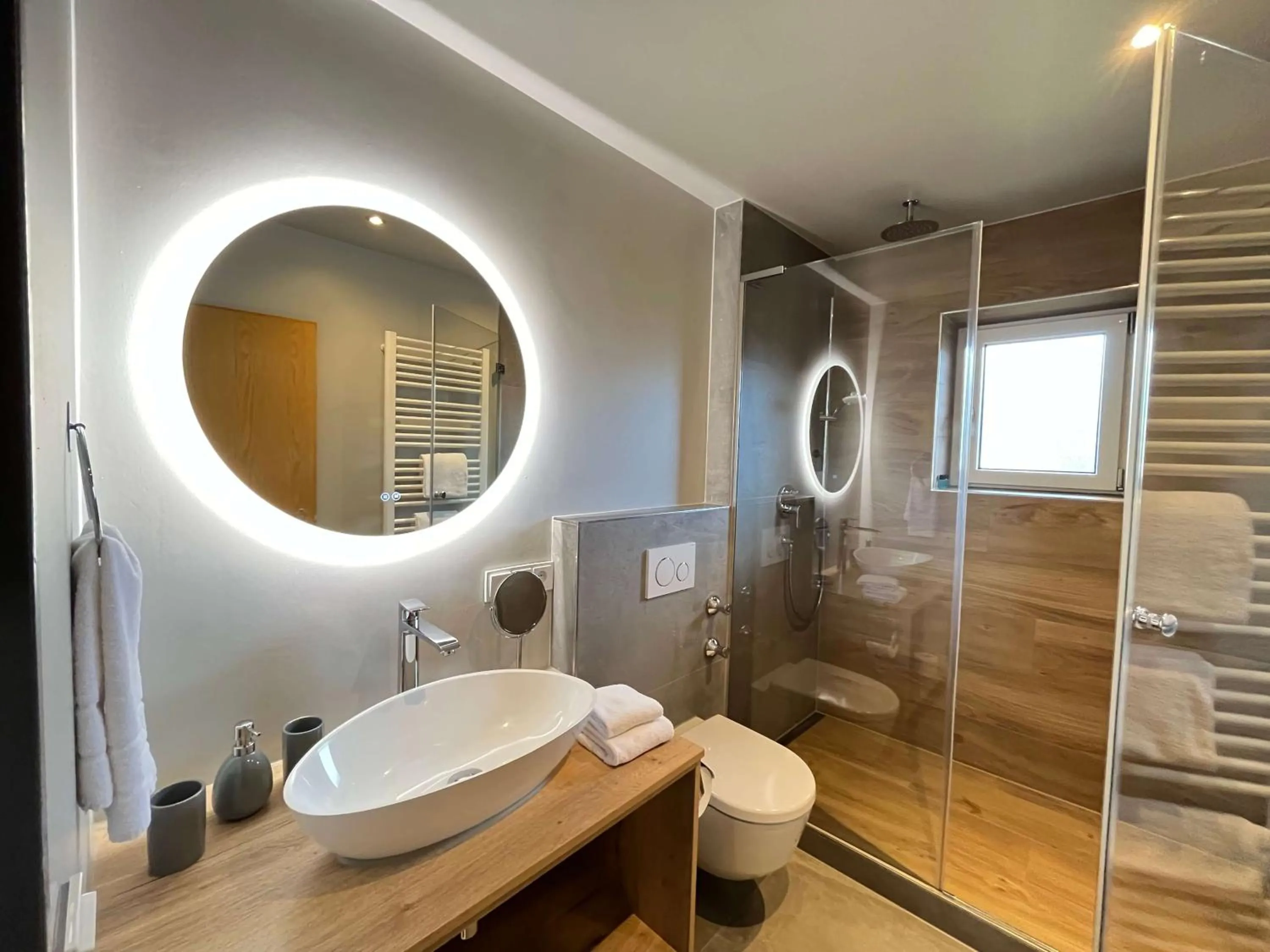 Shower in Hotel Garni Brunnthaler