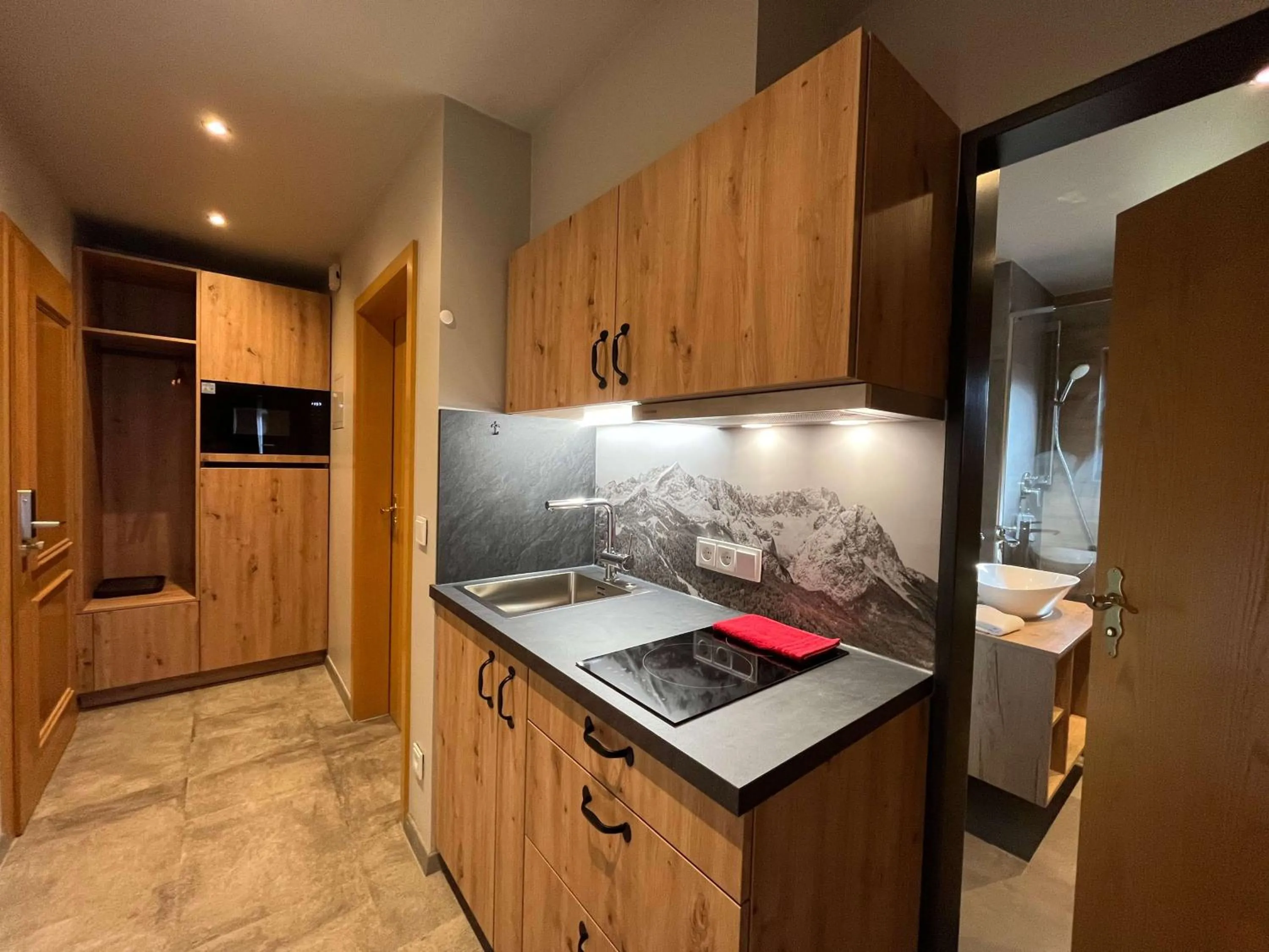 Kitchen or kitchenette in Hotel Garni Brunnthaler