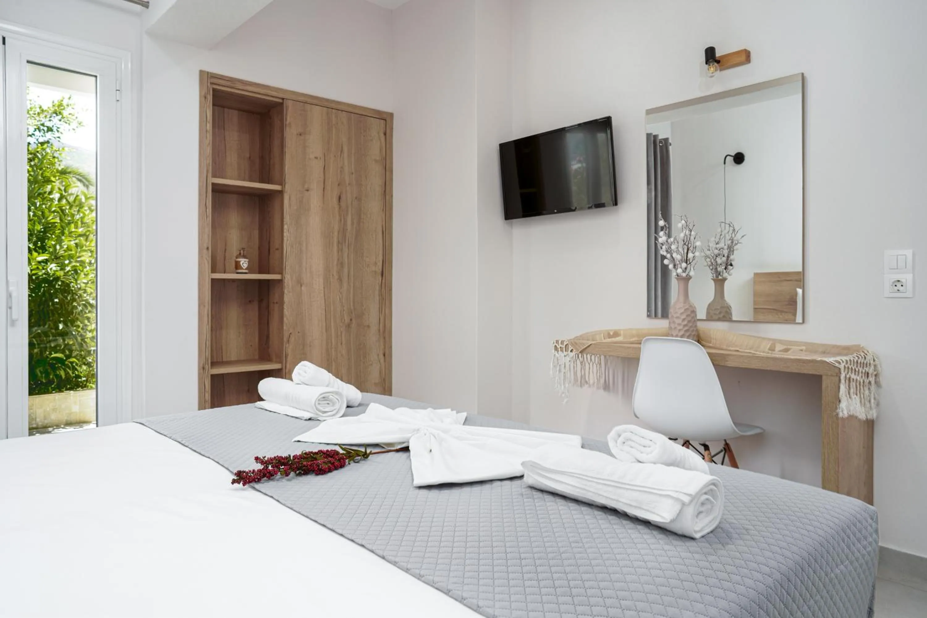 Bedroom, Bed in Antonis apartments