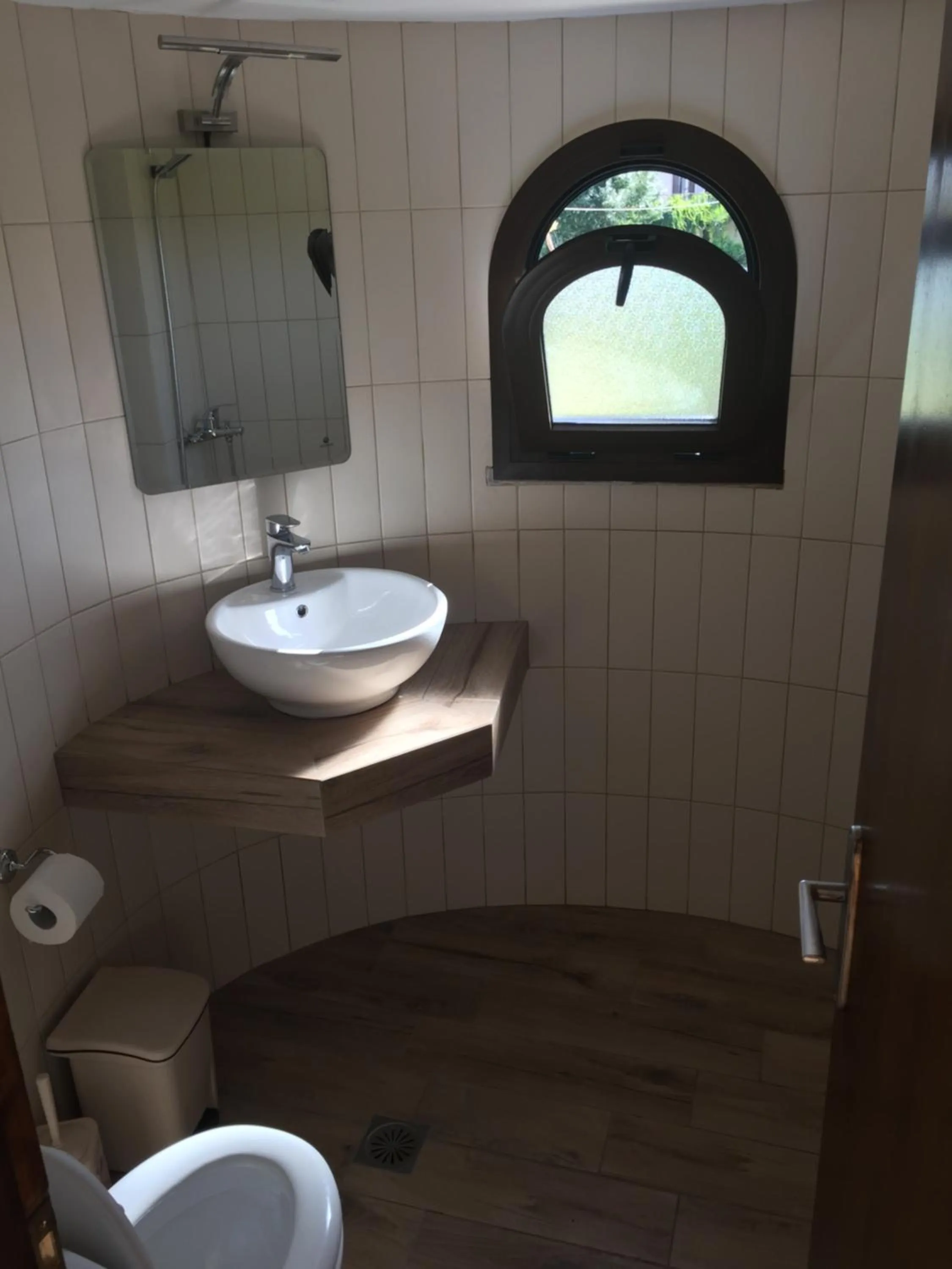 Bathroom in Antonis apartments