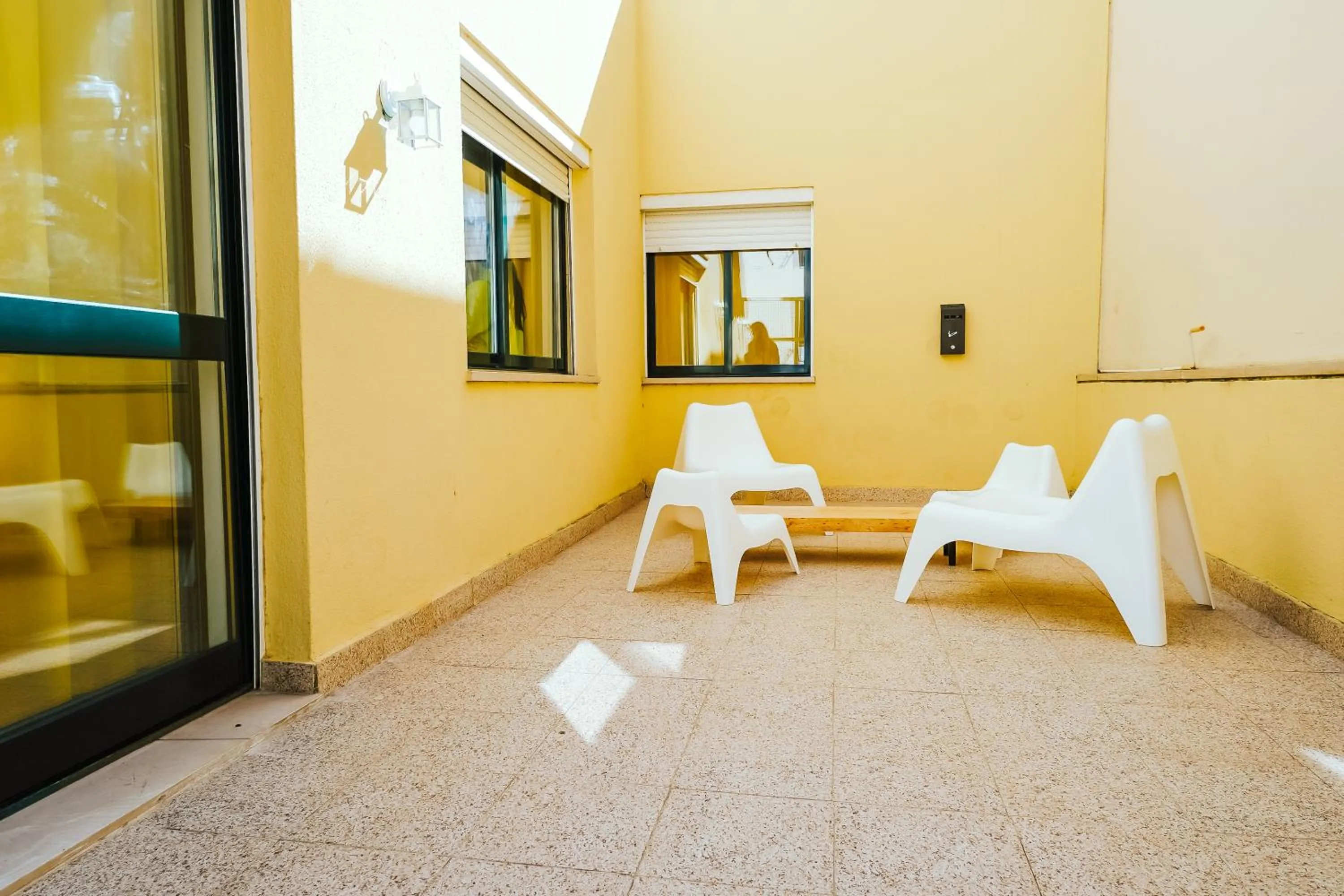 Balcony/Terrace in Help Yourself Hostels - Restelo