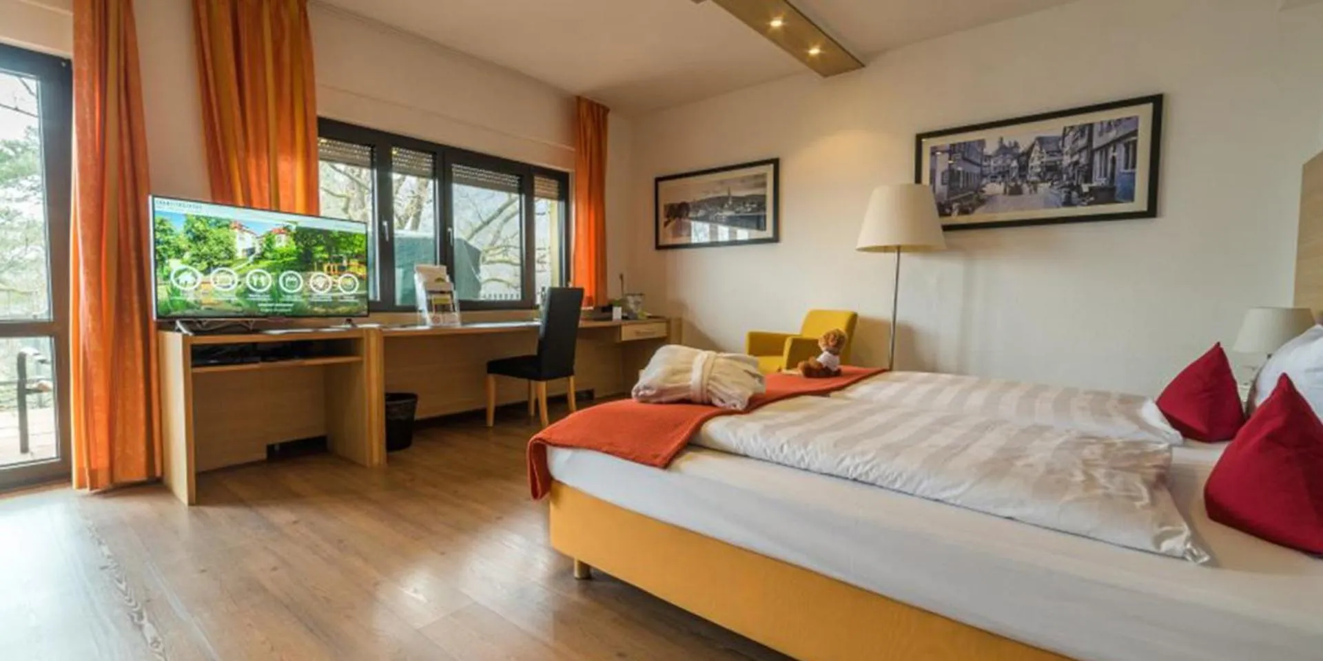 Photo of the whole room, Bed in Michel Hotel Franziskushöhe Lohr am Main