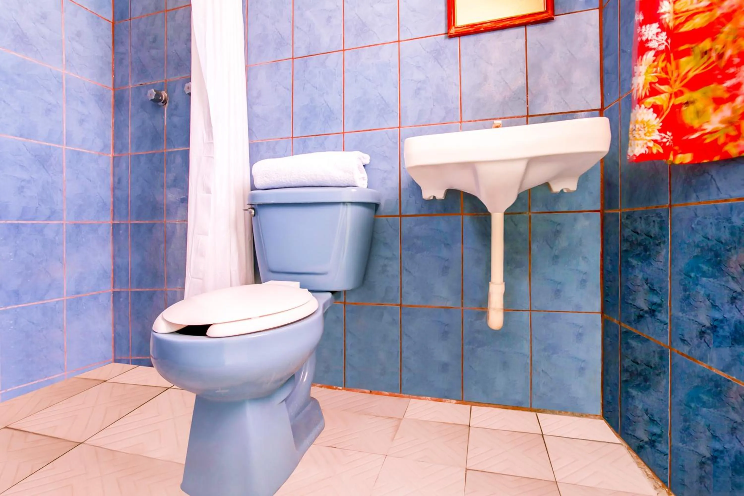 Bathroom in OYO Hotel Margarita