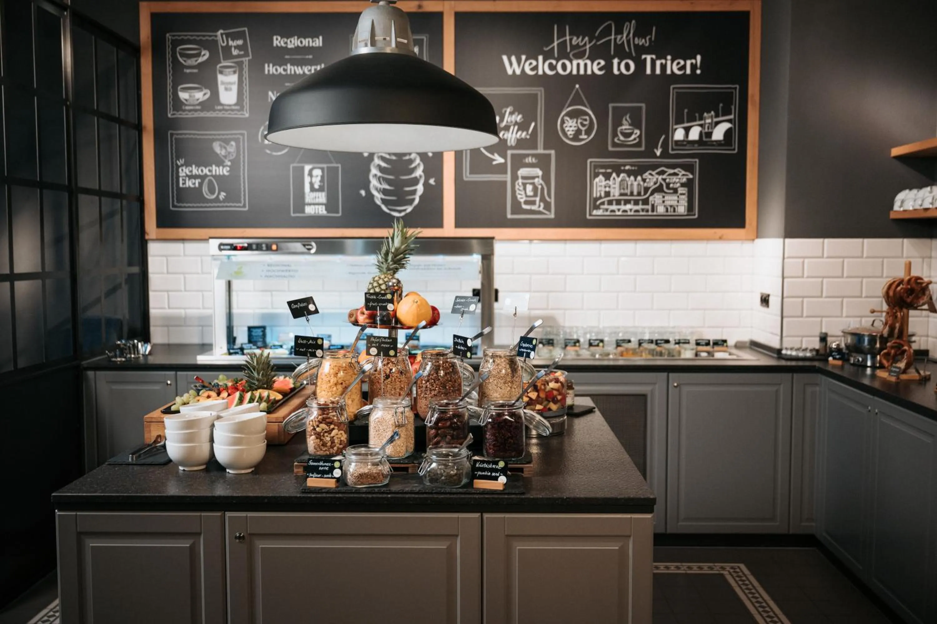 Breakfast in Coffee Fellows Hotel Trier