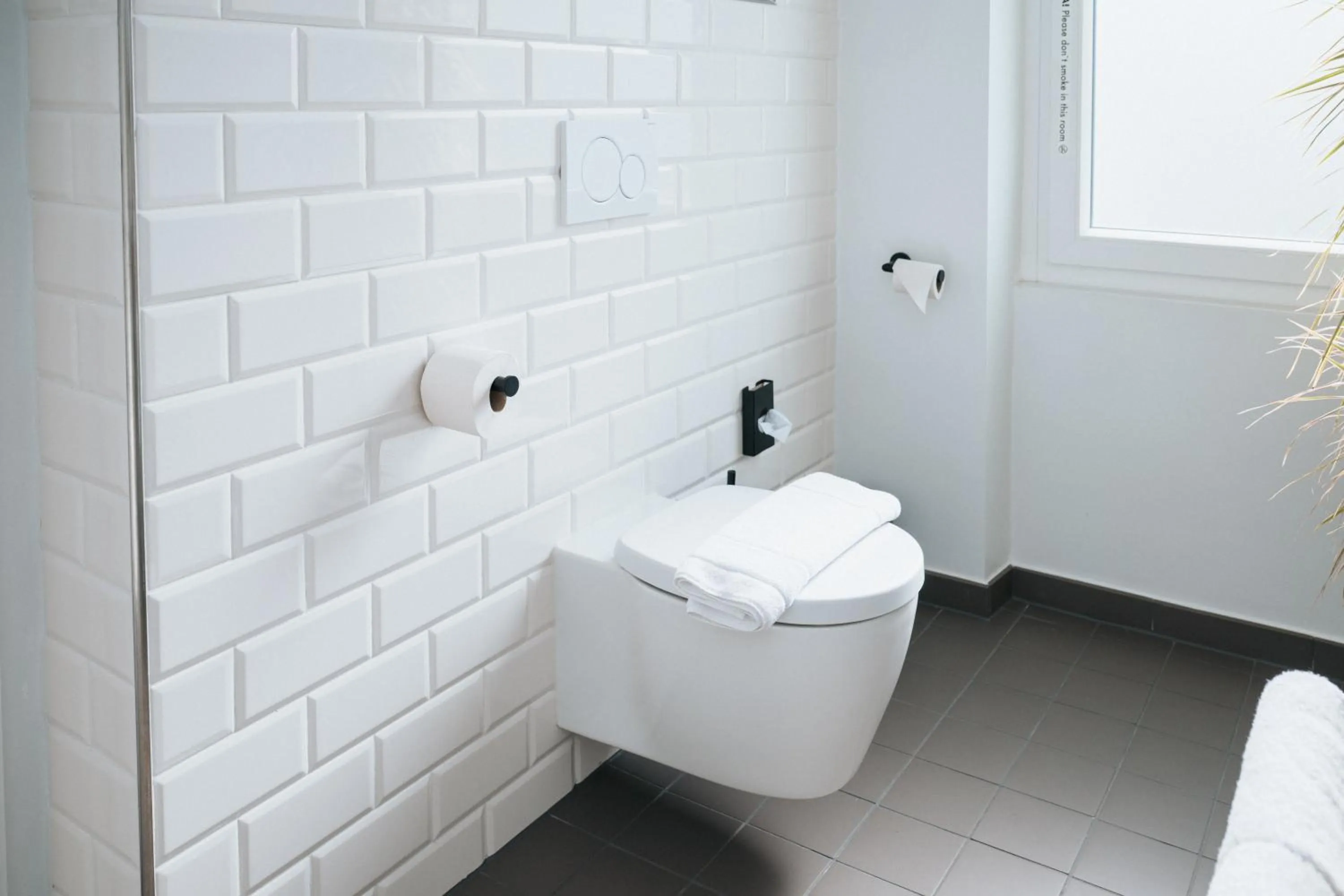 Bathroom in Coffee Fellows Hotel Trier