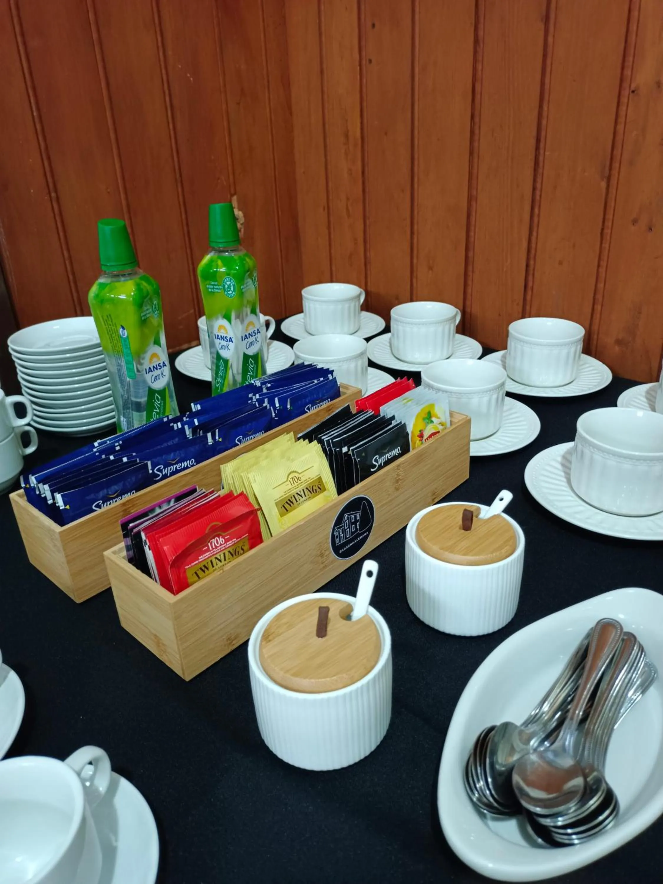 Restaurant/places to eat in Casona Alemana