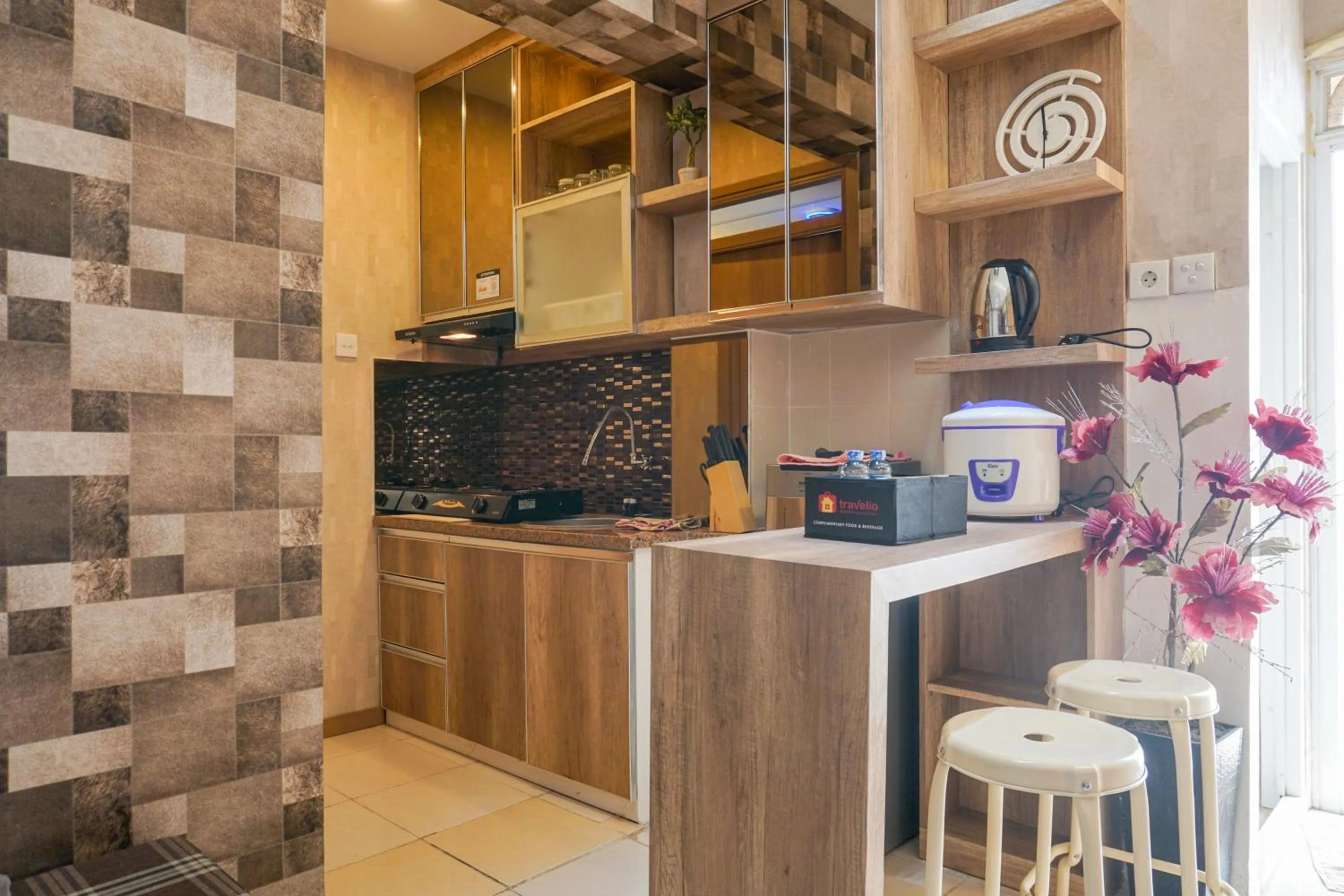 Comfortable 3BR Apartment at Green Palm Residences By Travelio