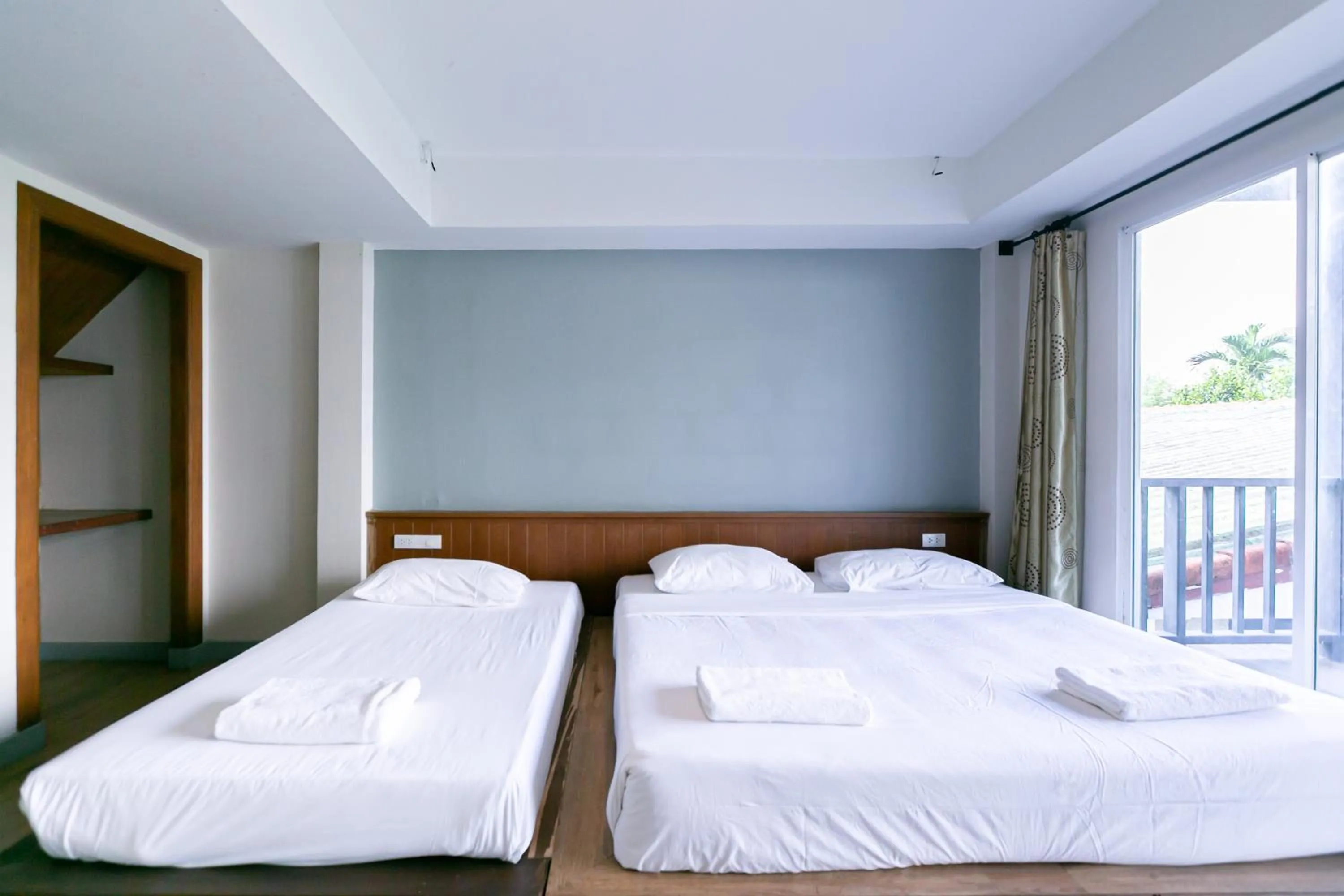 Bed in Wong Amat House