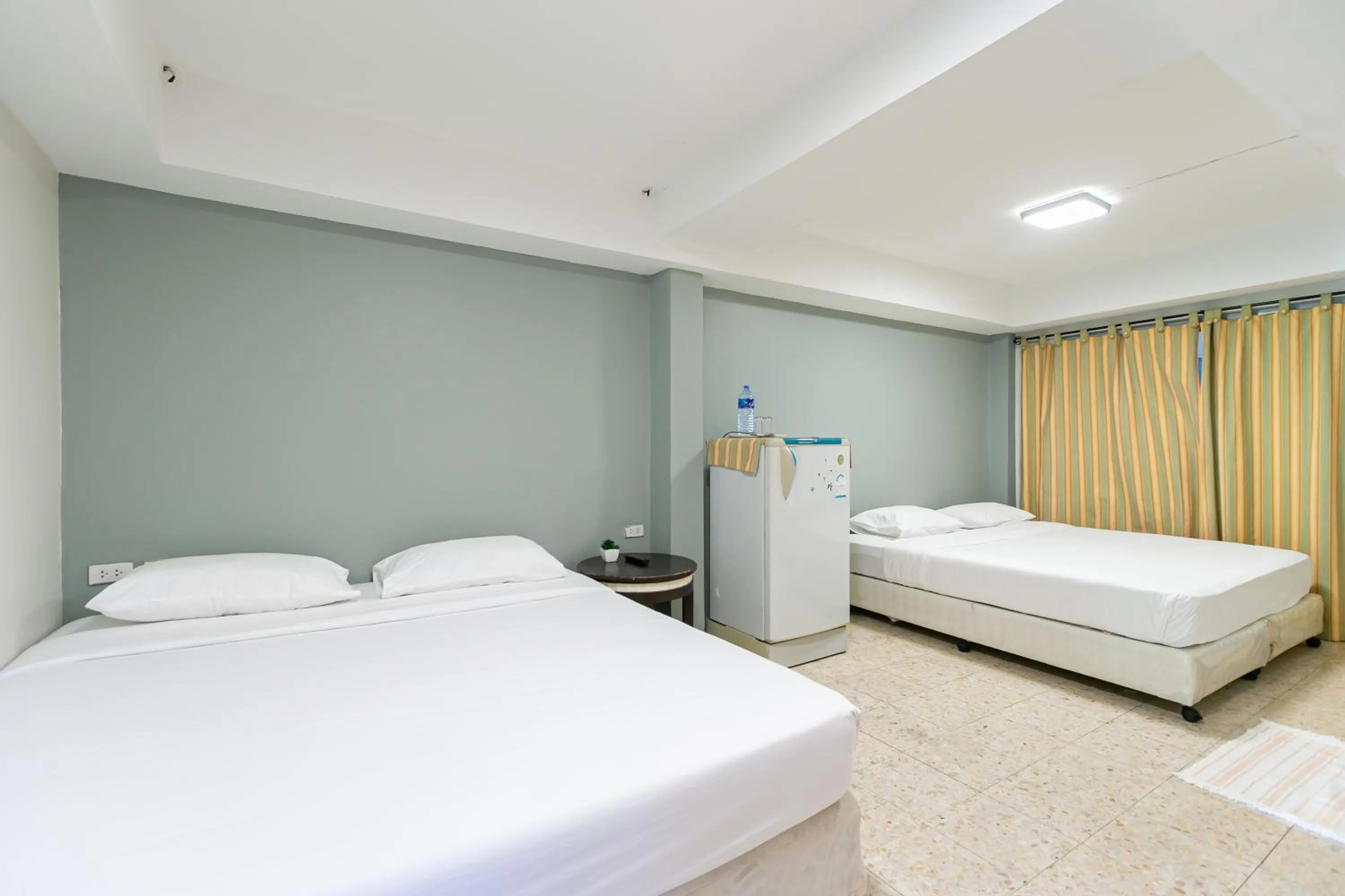 Bed in Wong Amat House