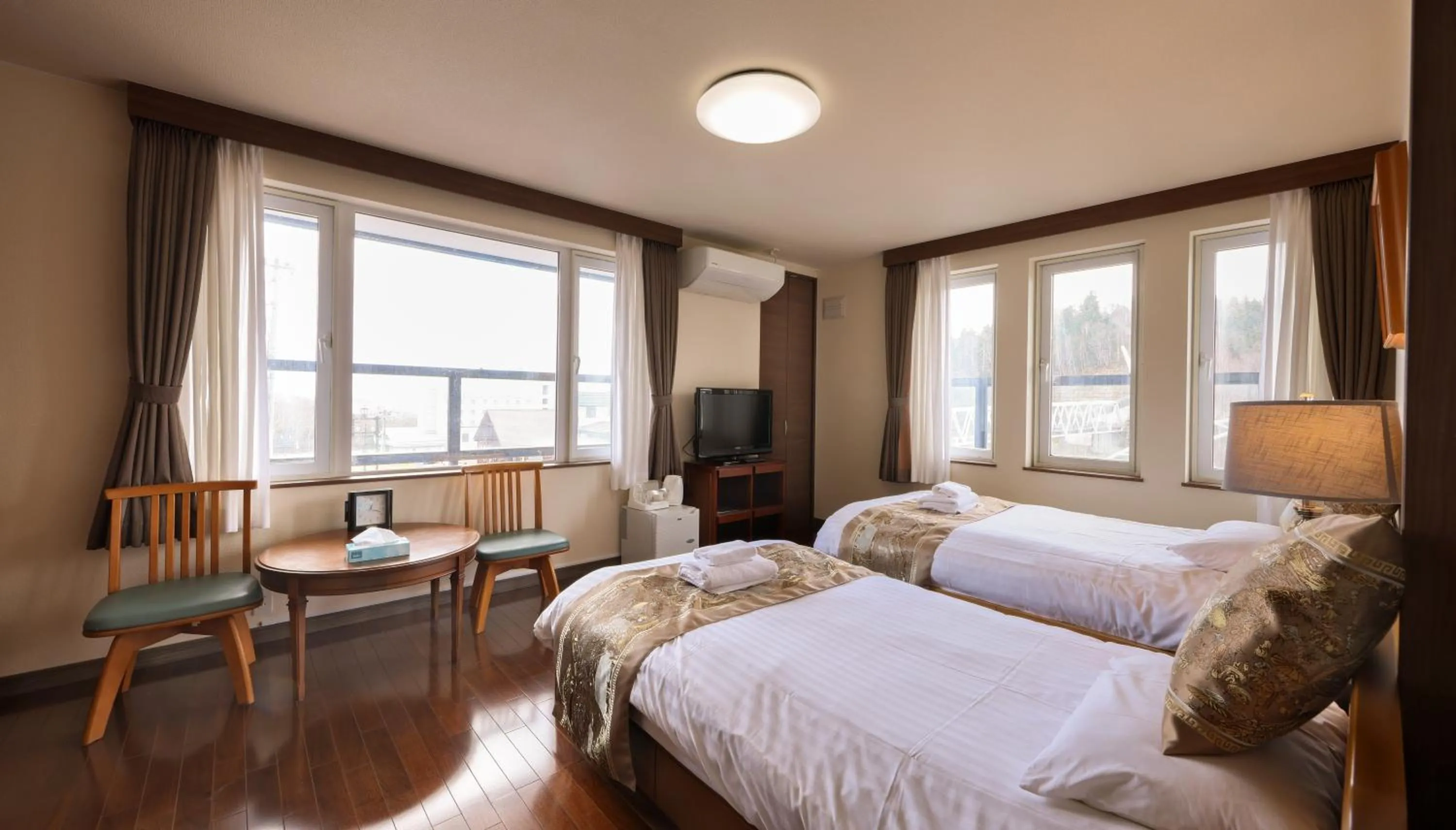 Bed in Sirogane Free Harbour Hotel