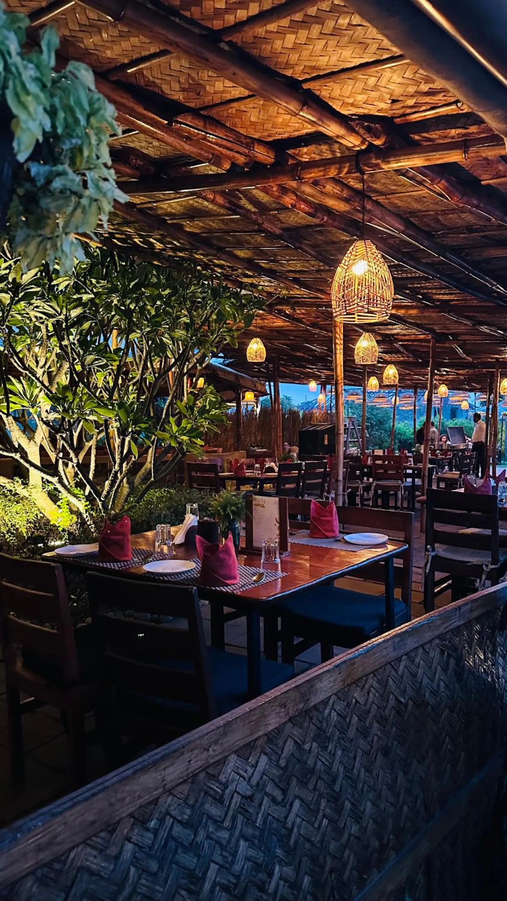 Restaurant/places to eat in Shambhala