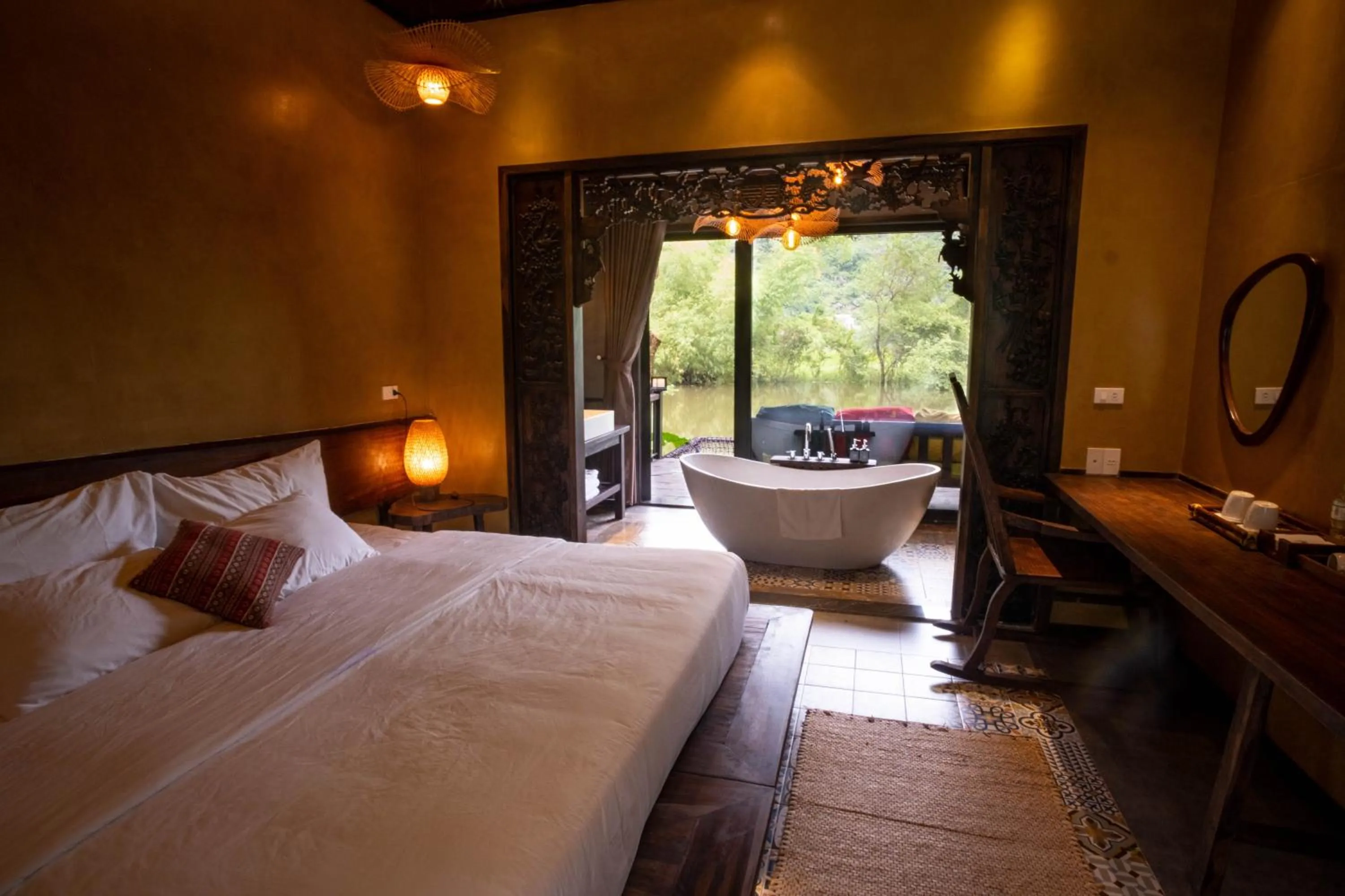River view, Bed in Trang An Ecolodge