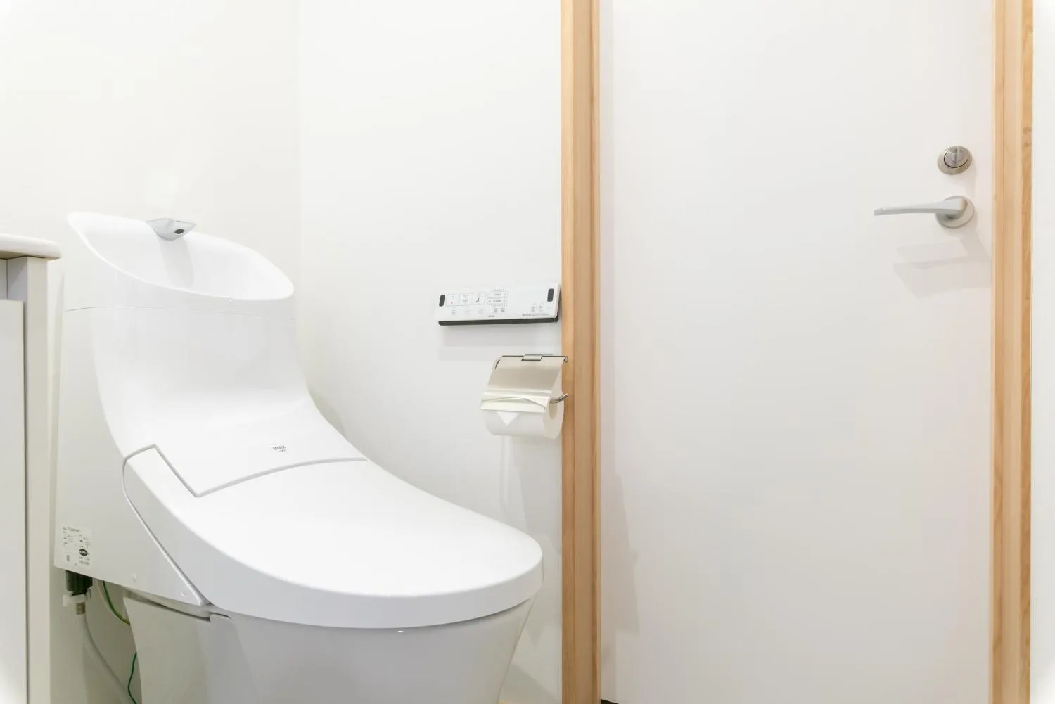 Toilet in REN Kitamatsunoki