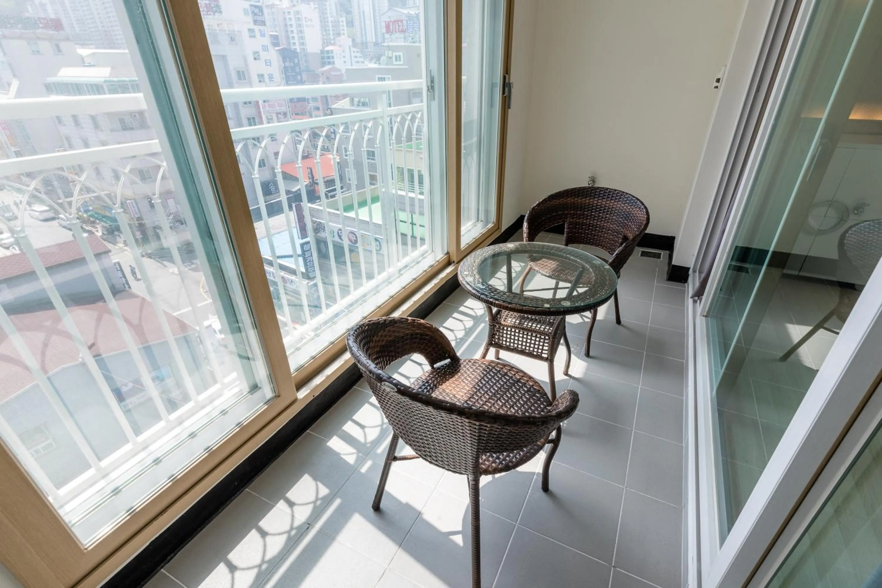 Balcony/Terrace in JS Residence Hotel Okpo