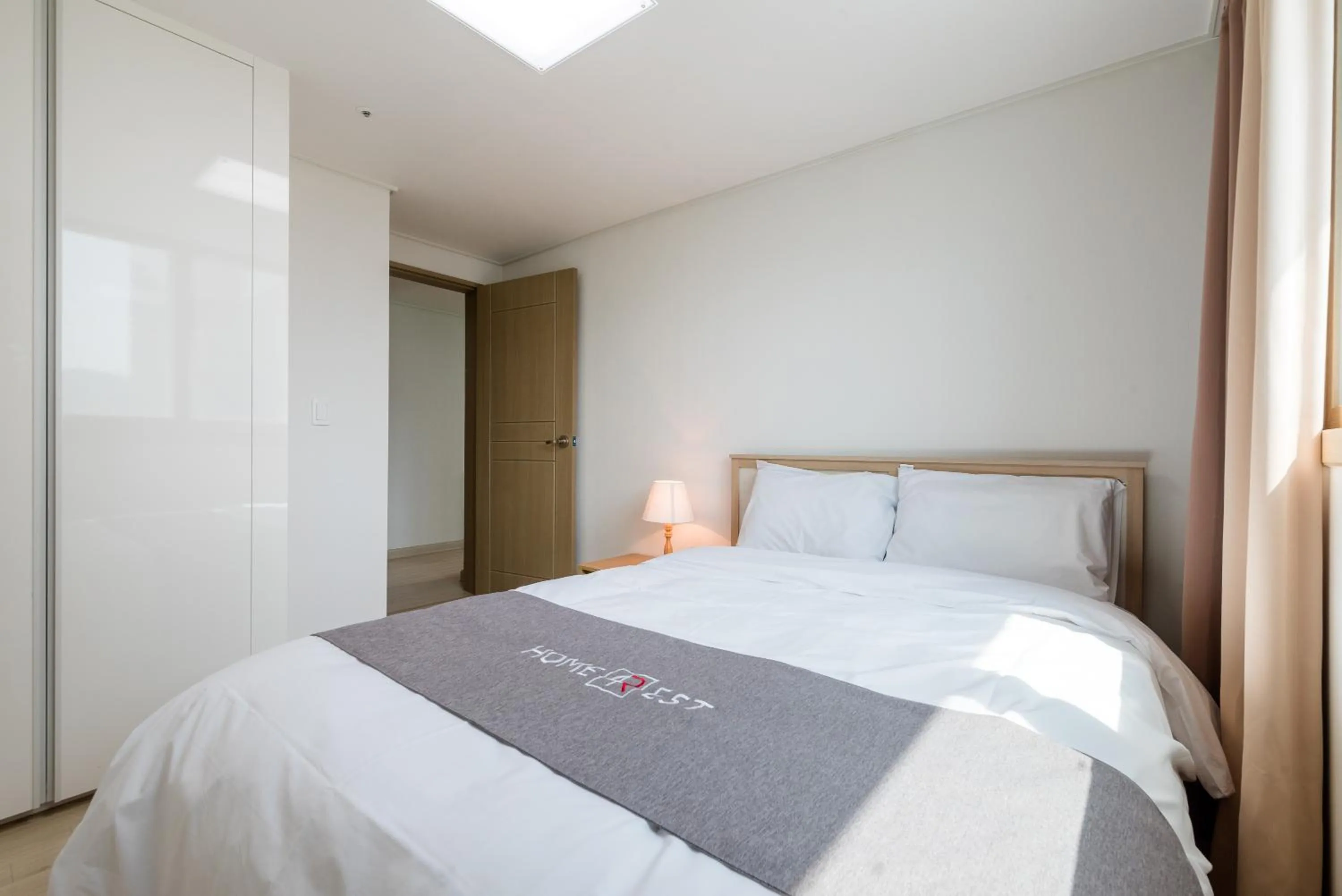 Bedroom, Bed in JS Residence Hotel Okpo