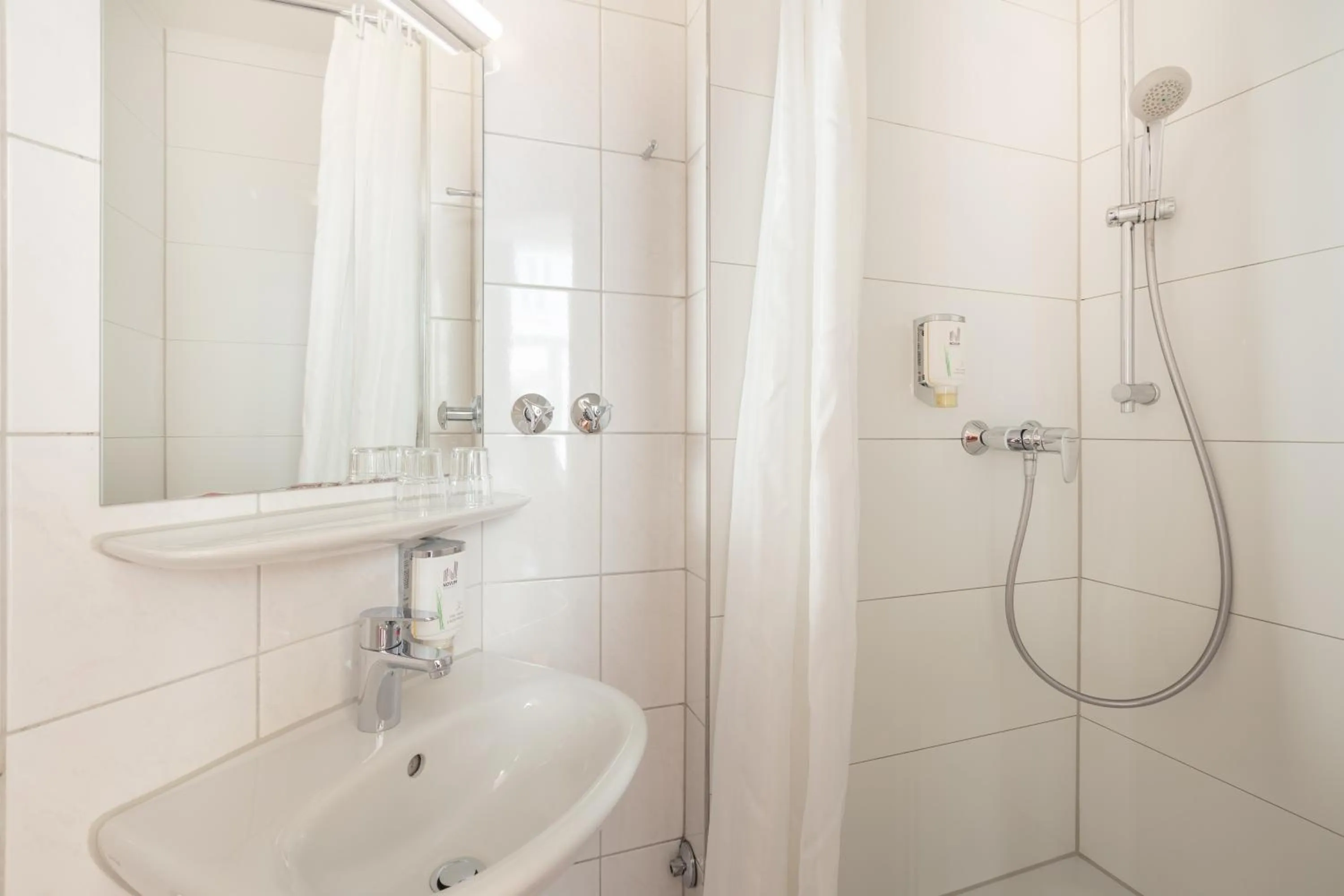 Bathroom in Hotel Hamburg Stadtzentrum