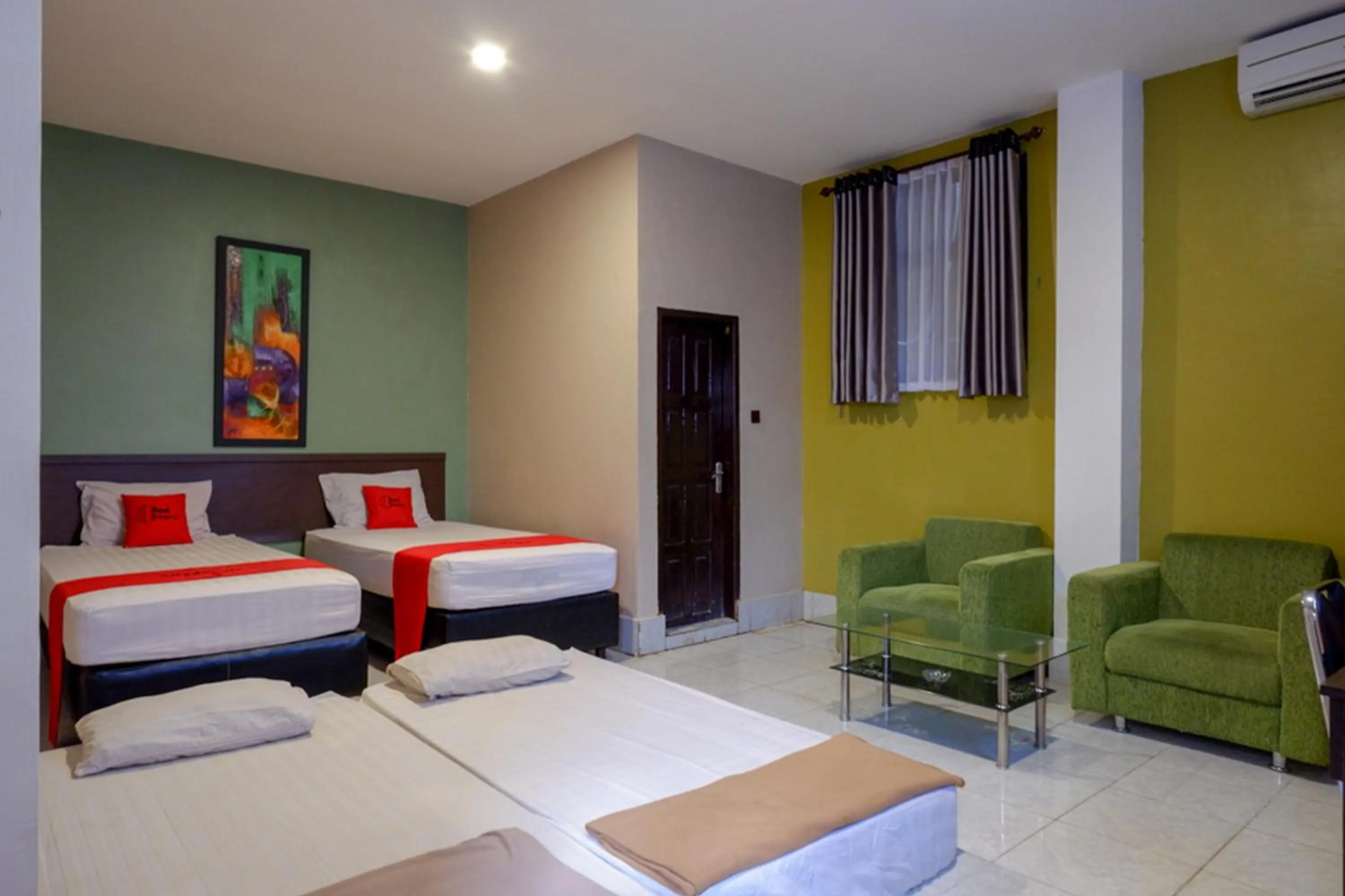 Bedroom, Bed in RedDoorz Syariah @ Hotel Wisma Indonesia Kendari