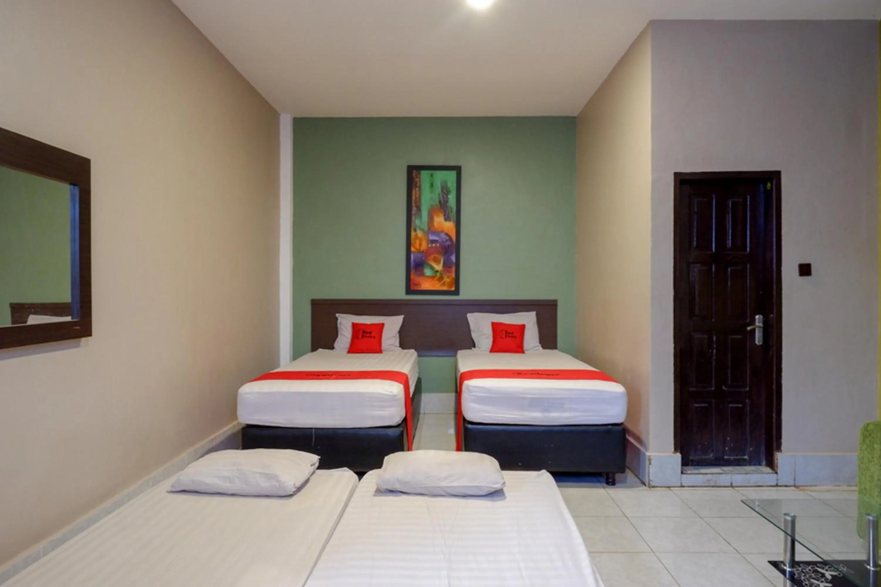 Bedroom, Bed in RedDoorz Syariah @ Hotel Wisma Indonesia Kendari