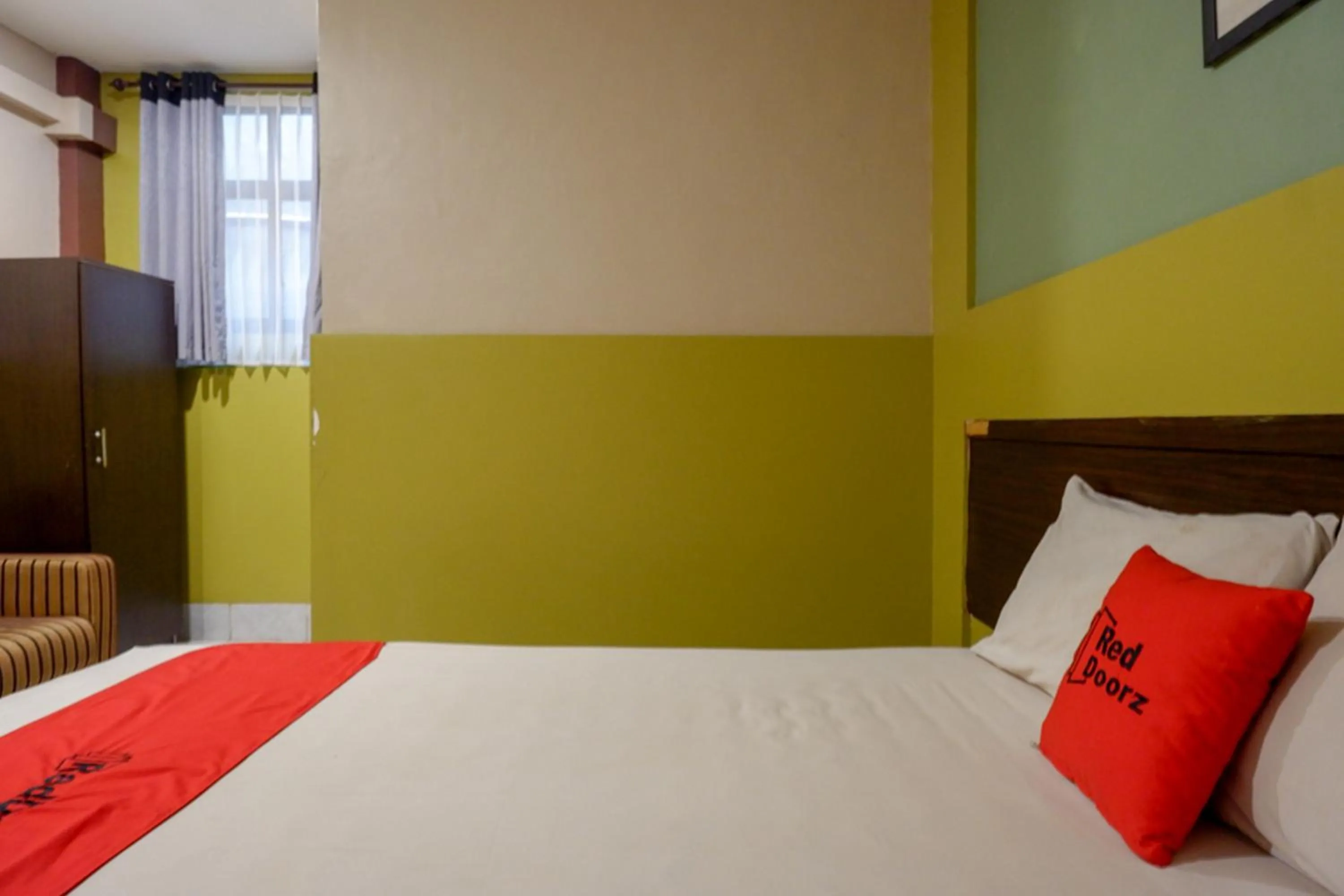 Bedroom, Bed in RedDoorz Syariah @ Hotel Wisma Indonesia Kendari
