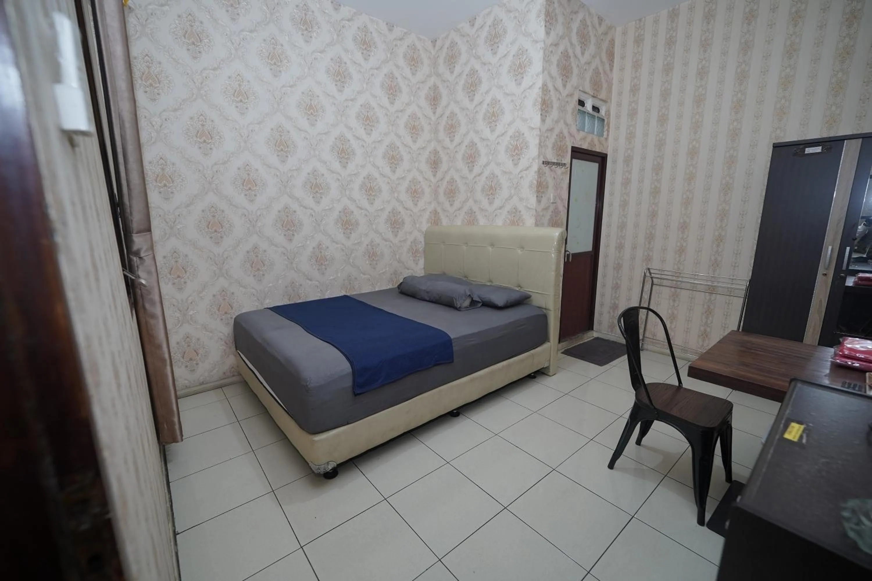 Bedroom, Bed in Hotel Soreang