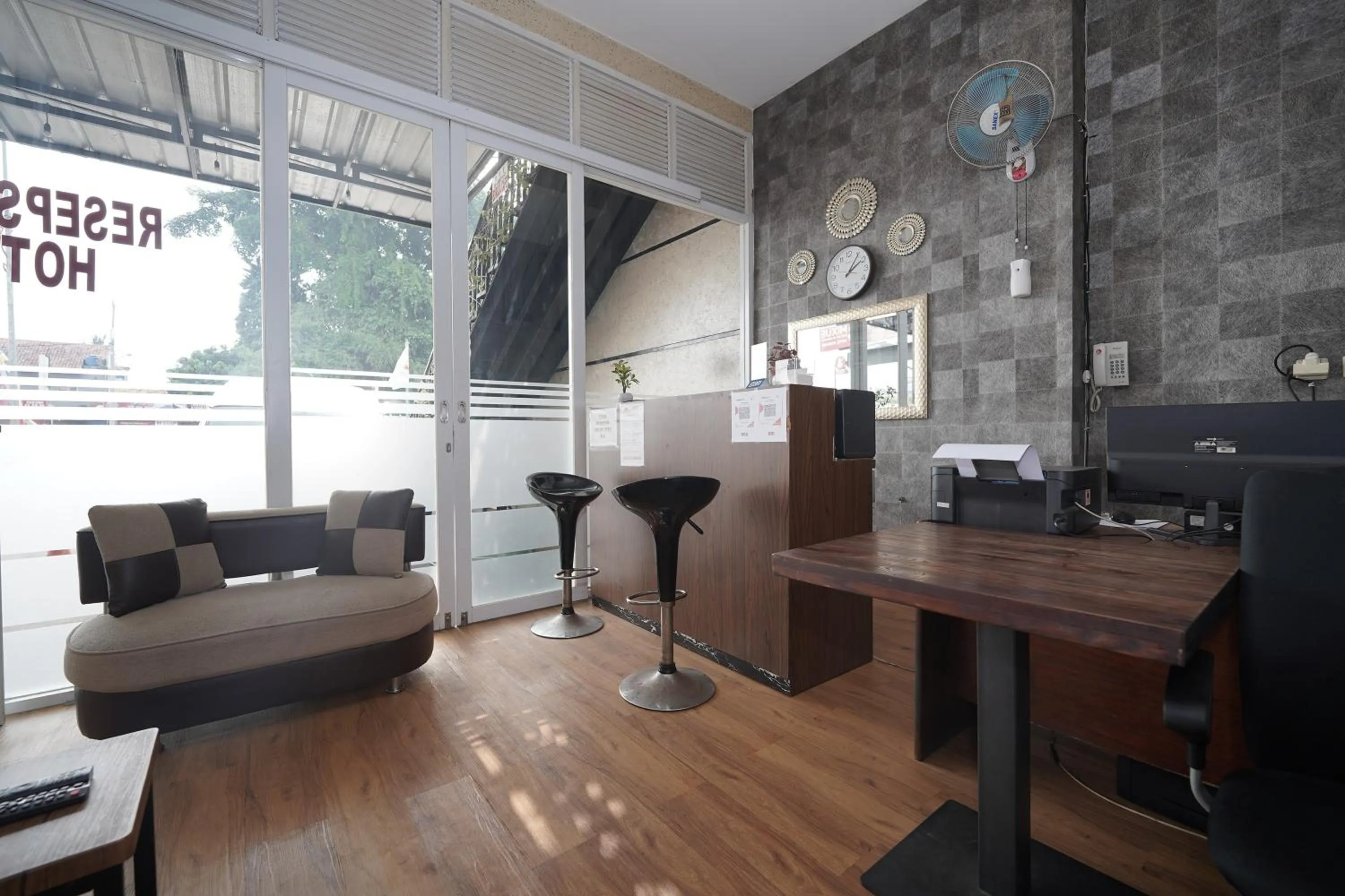 Lobby or reception in Hotel Soreang