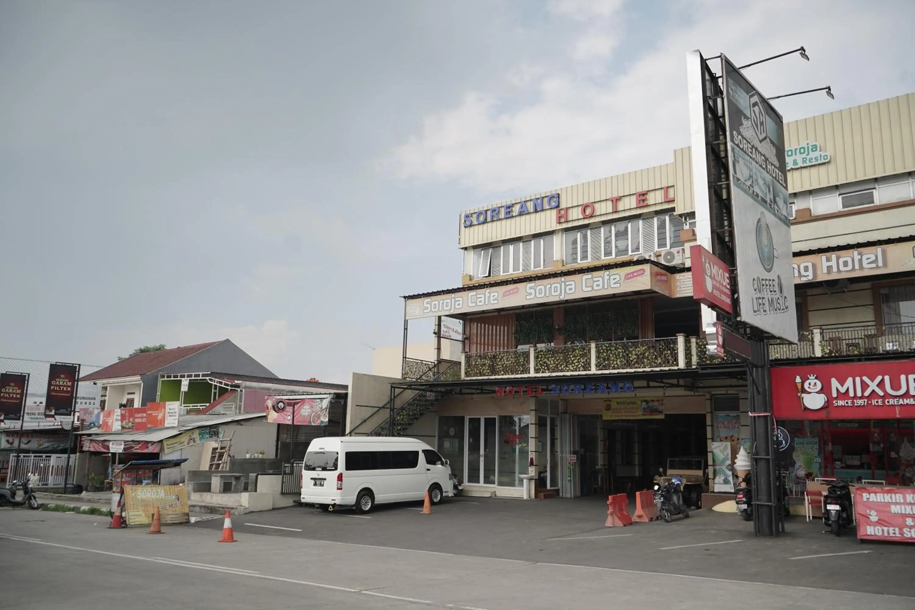 Property building in Hotel Soreang