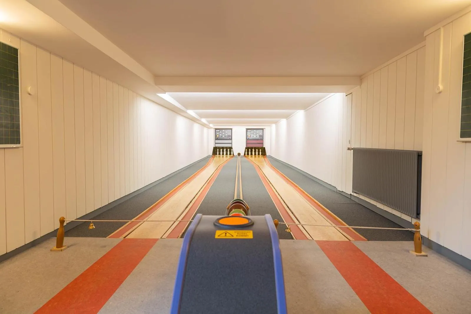 Bowling in Das Ebertor - Hotel & Hostel