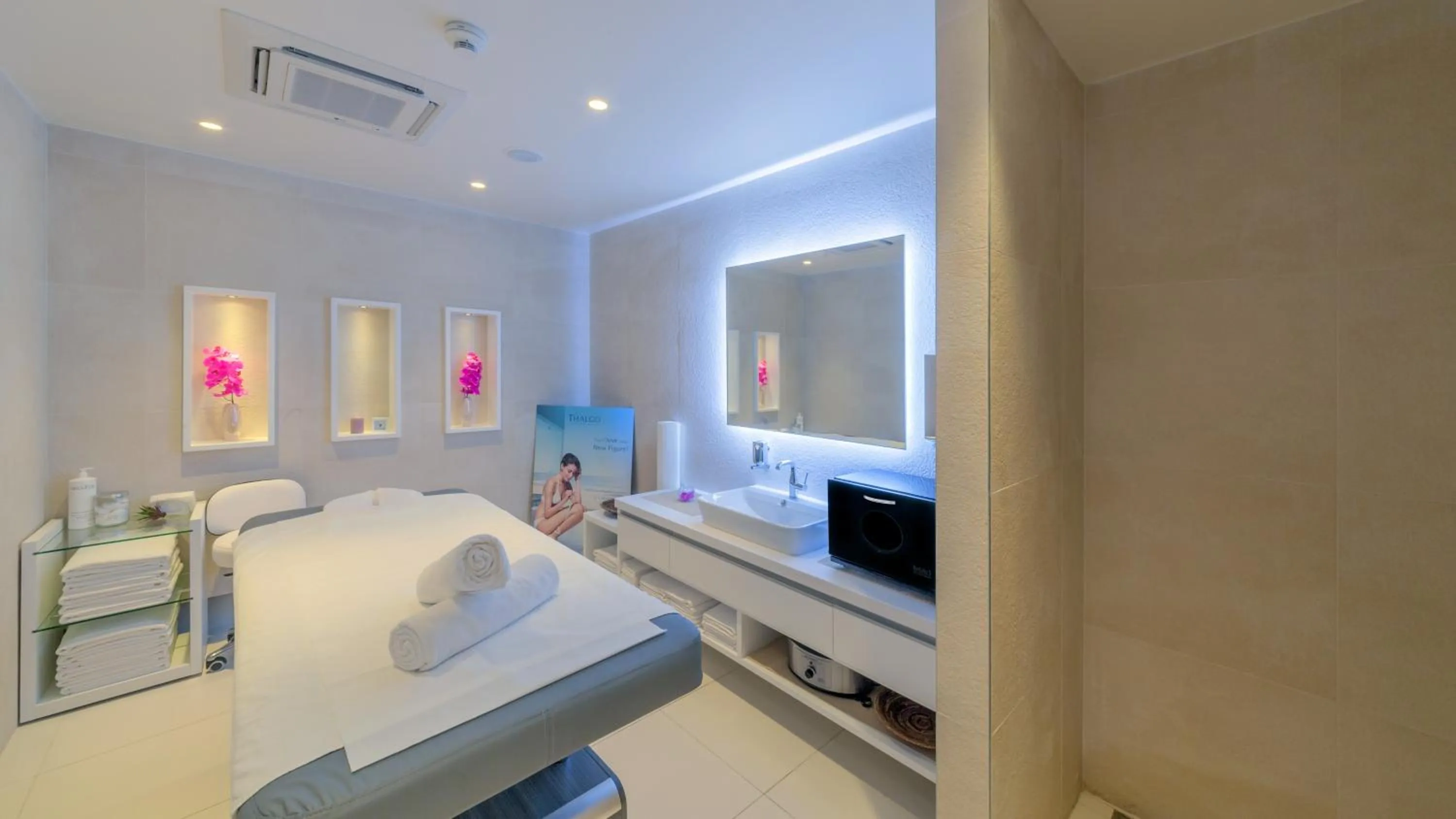 Massage, Bed in Bluesun Mala Berulia