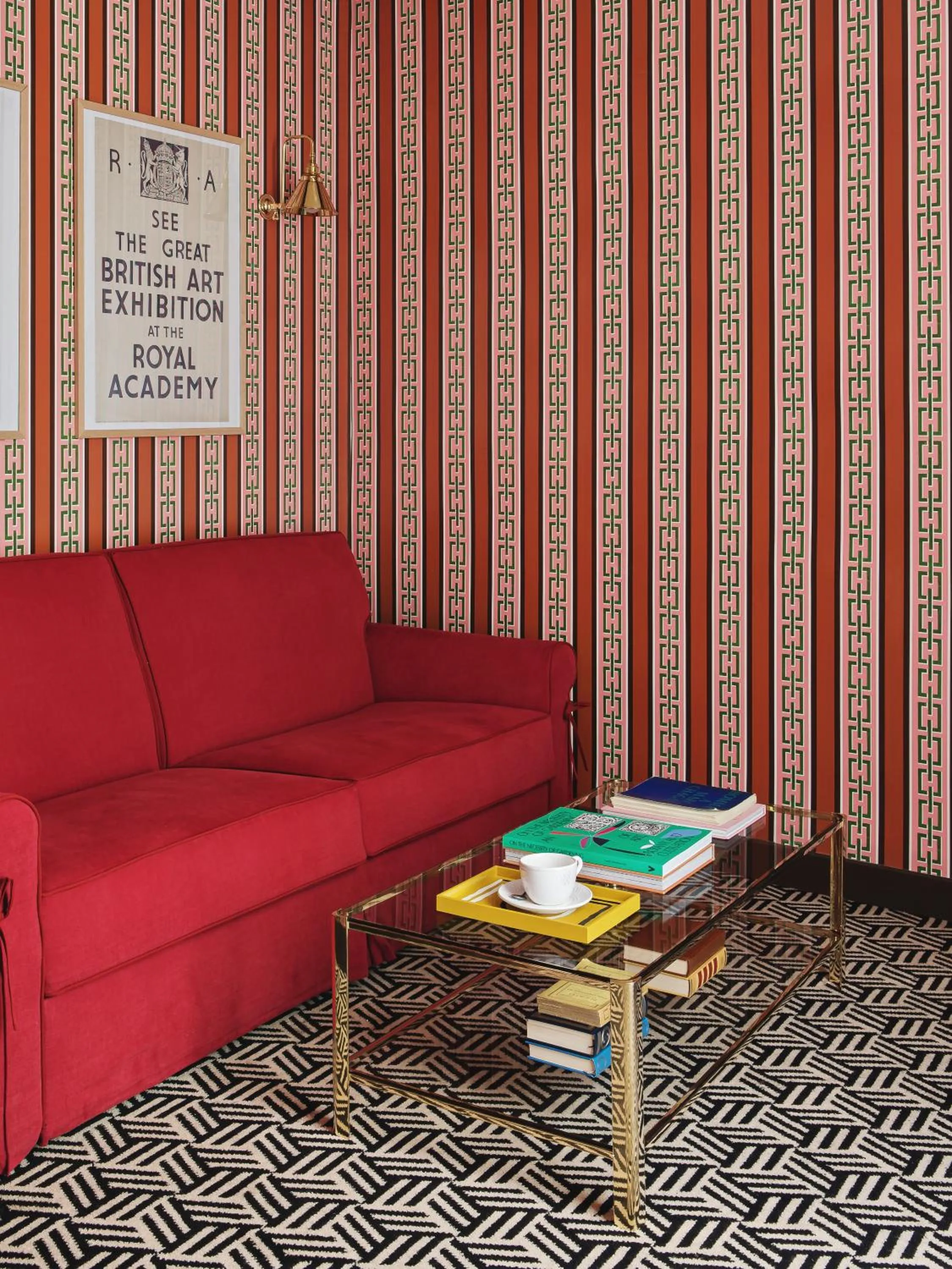 Living room in Hôtel Les Deux Gares & Spa