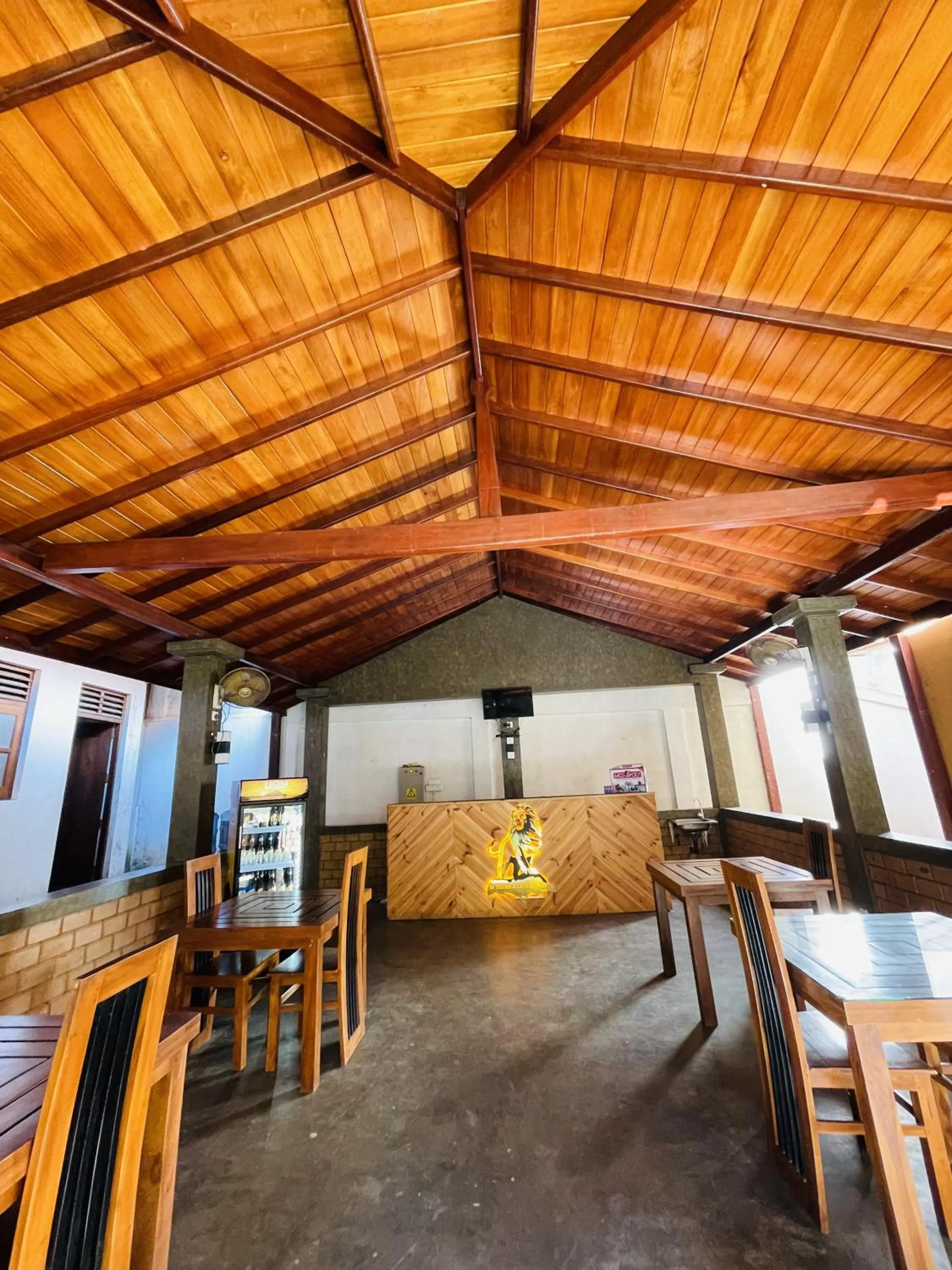 Restaurant/places to eat in Ravan Resort Tangalle