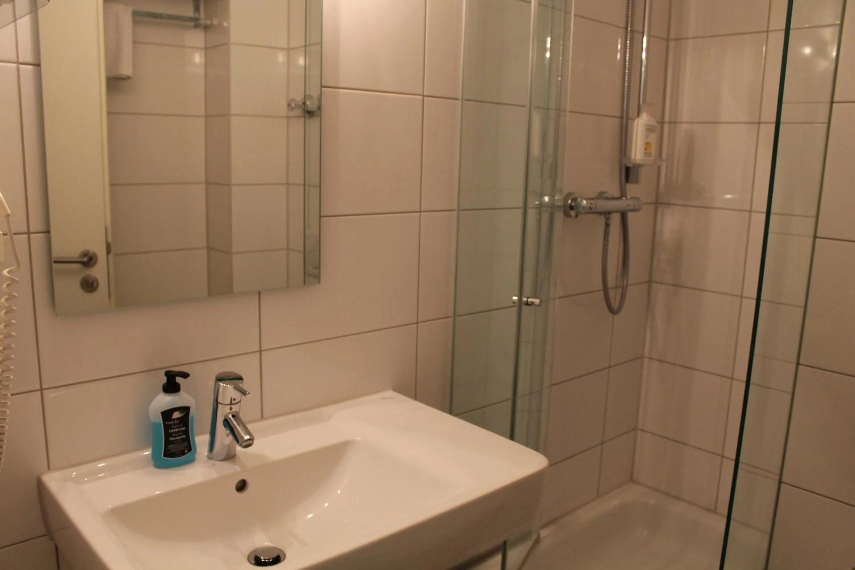 Bathroom in Hotel am Viktualienmarkt