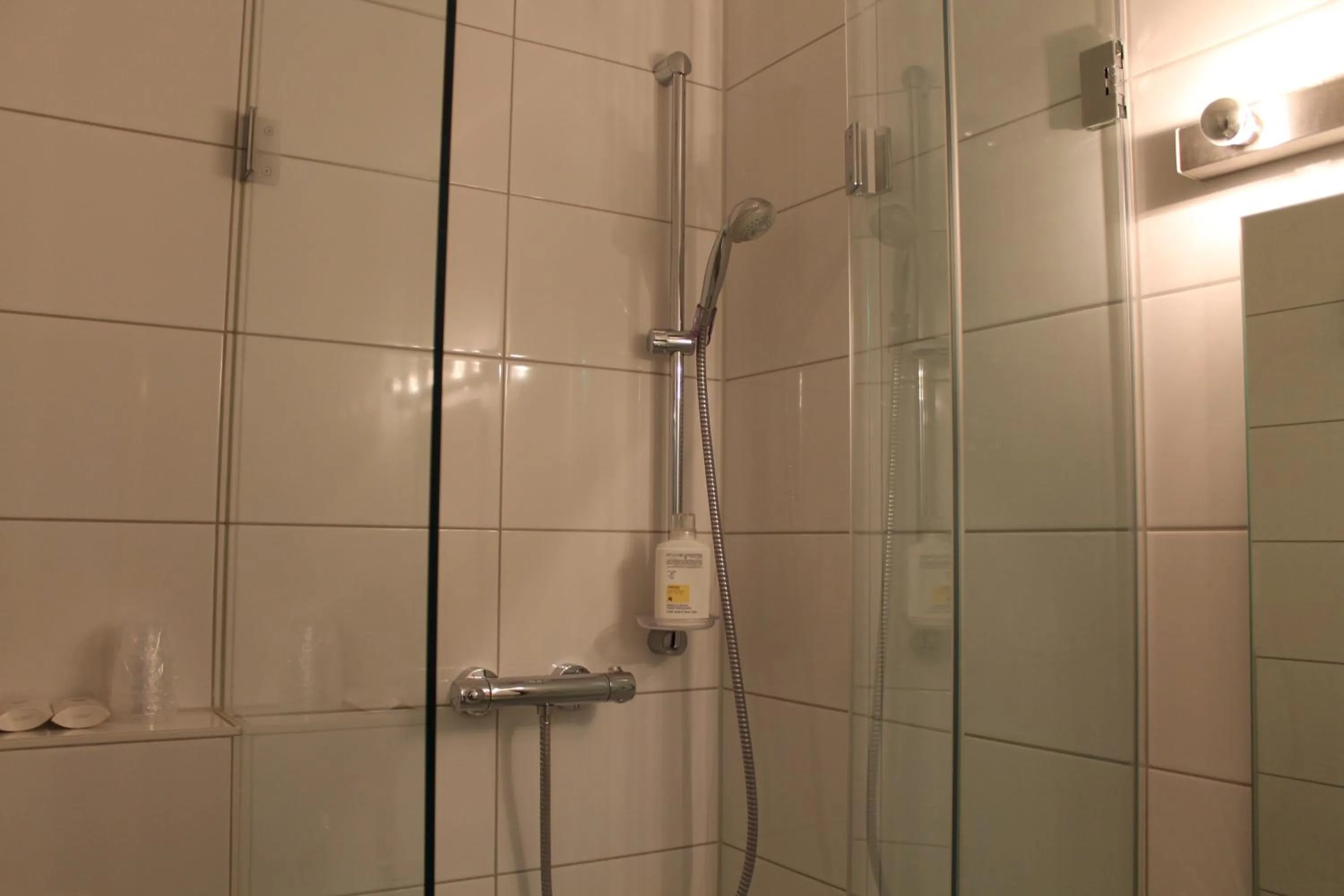 Bathroom in Hotel am Viktualienmarkt