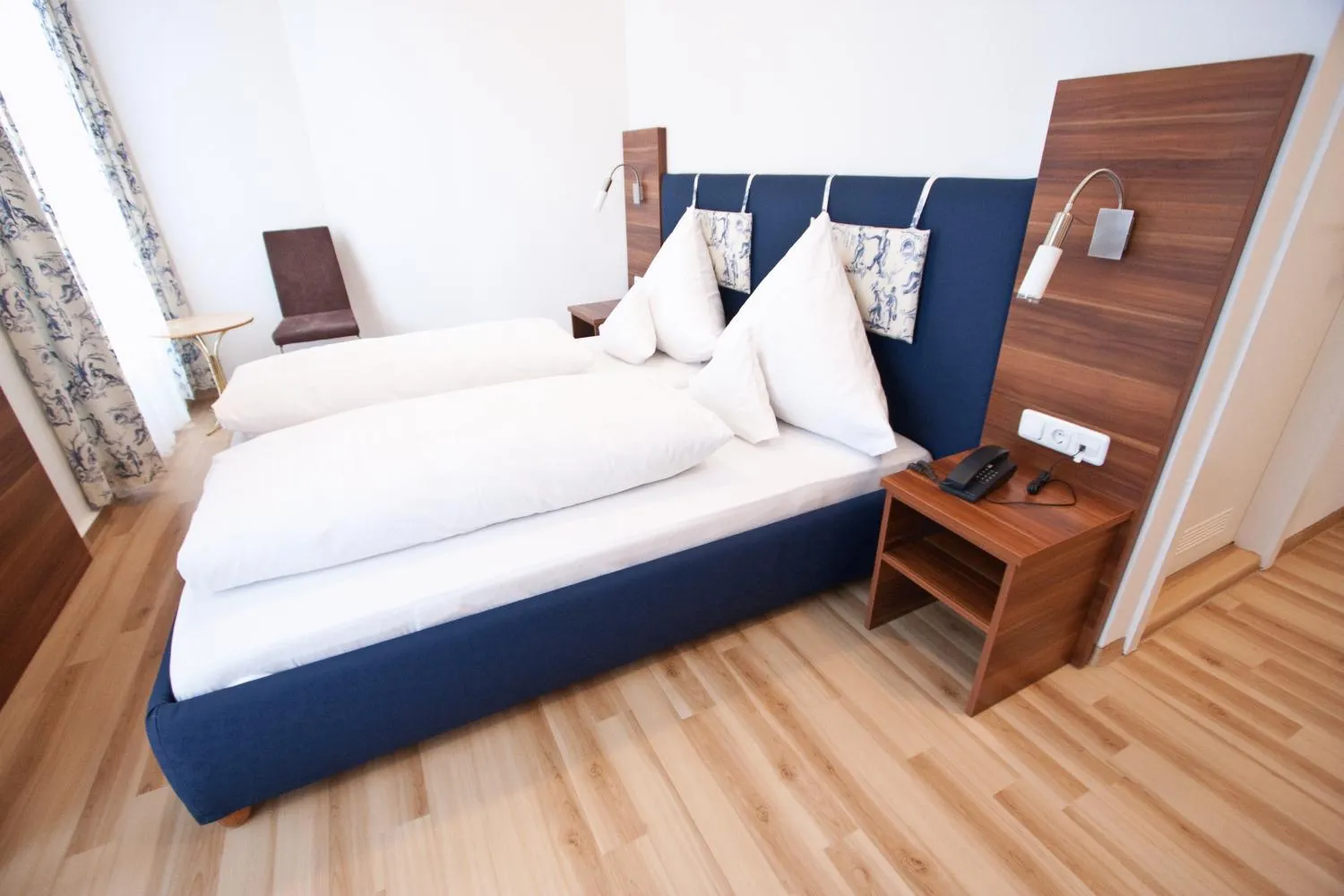 Photo of the whole room, Bed in Hotel am Viktualienmarkt