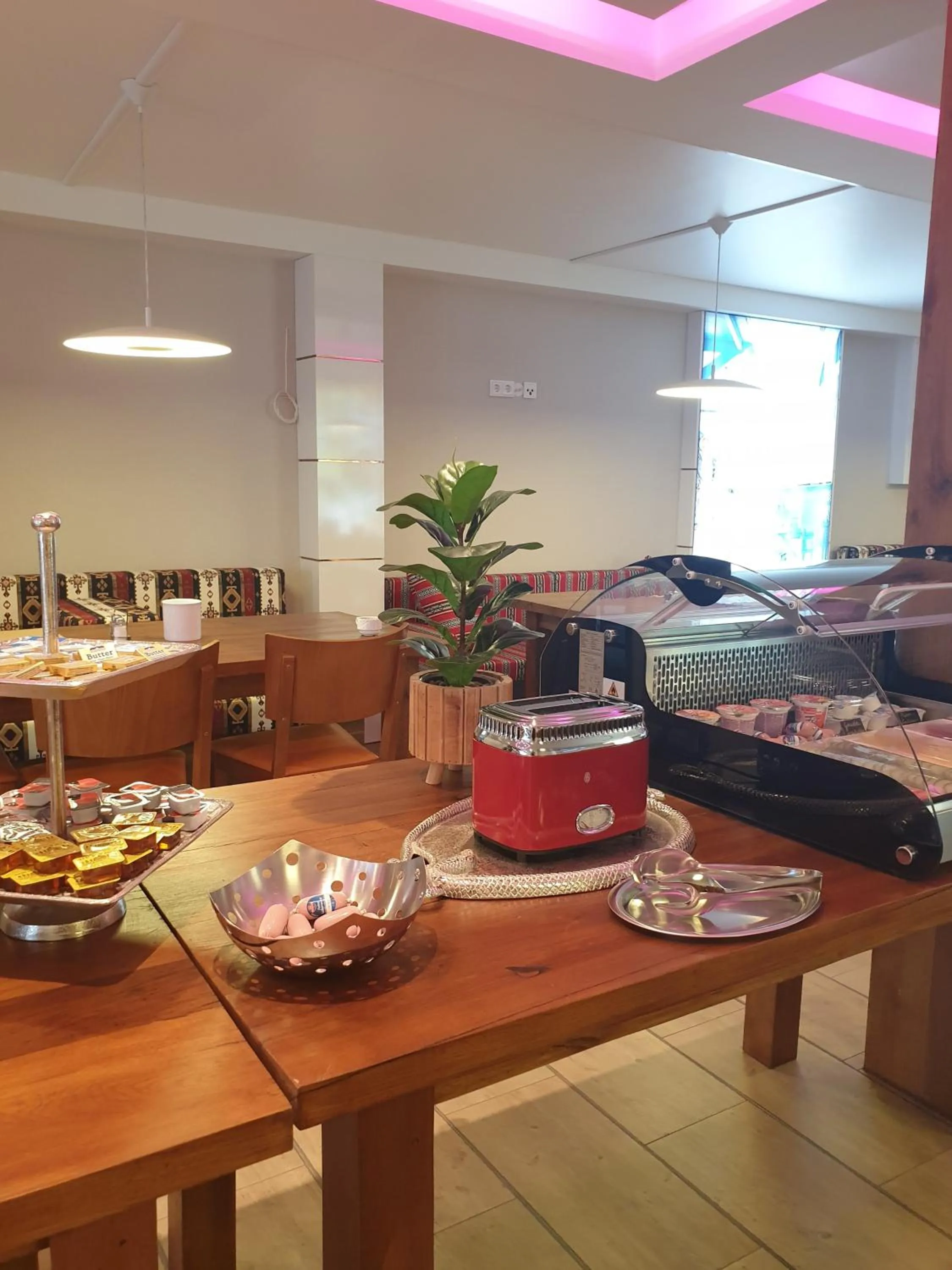 Food and drinks in Zimmer for you