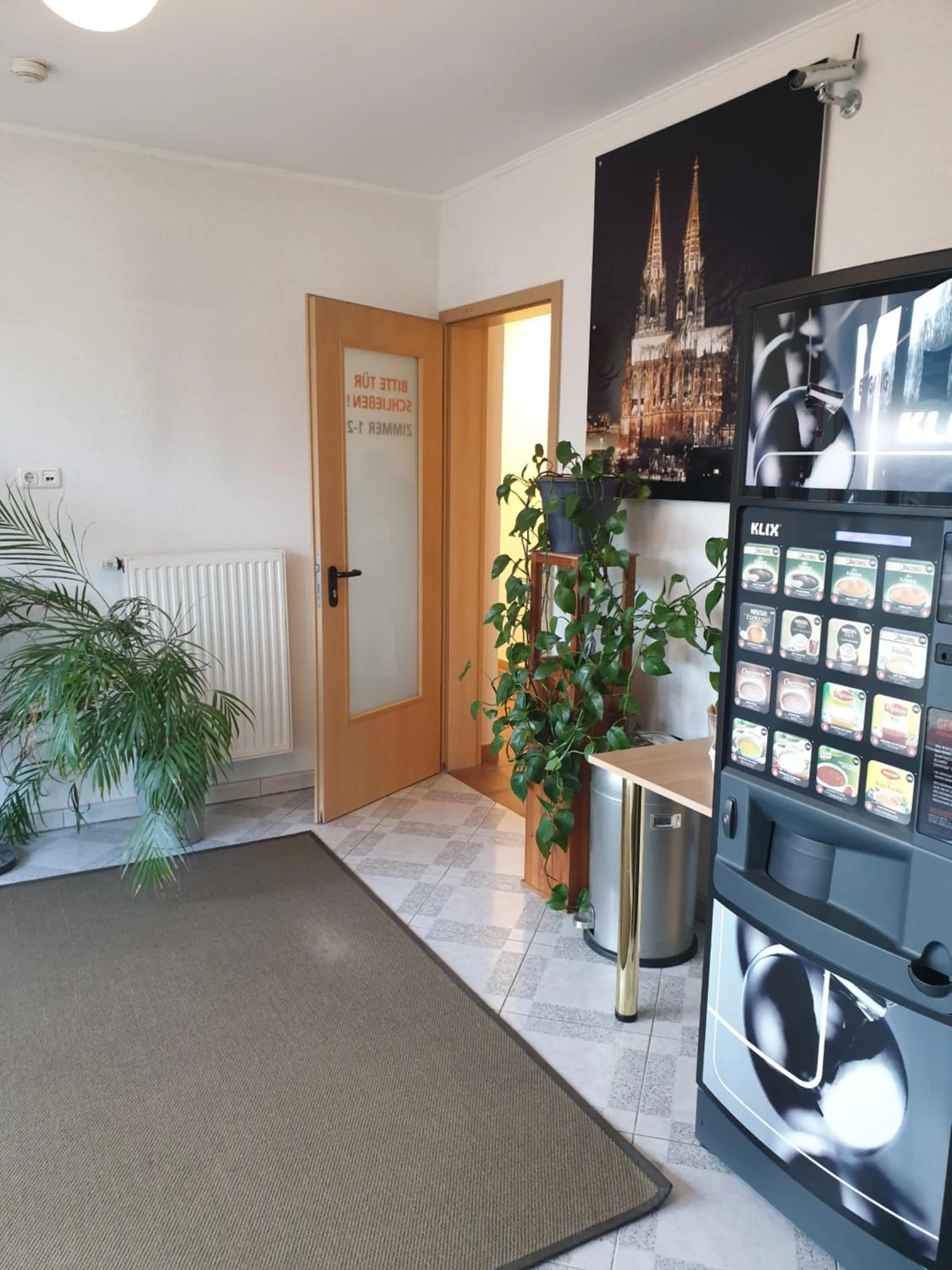 Facade/entrance in Zimmer for you