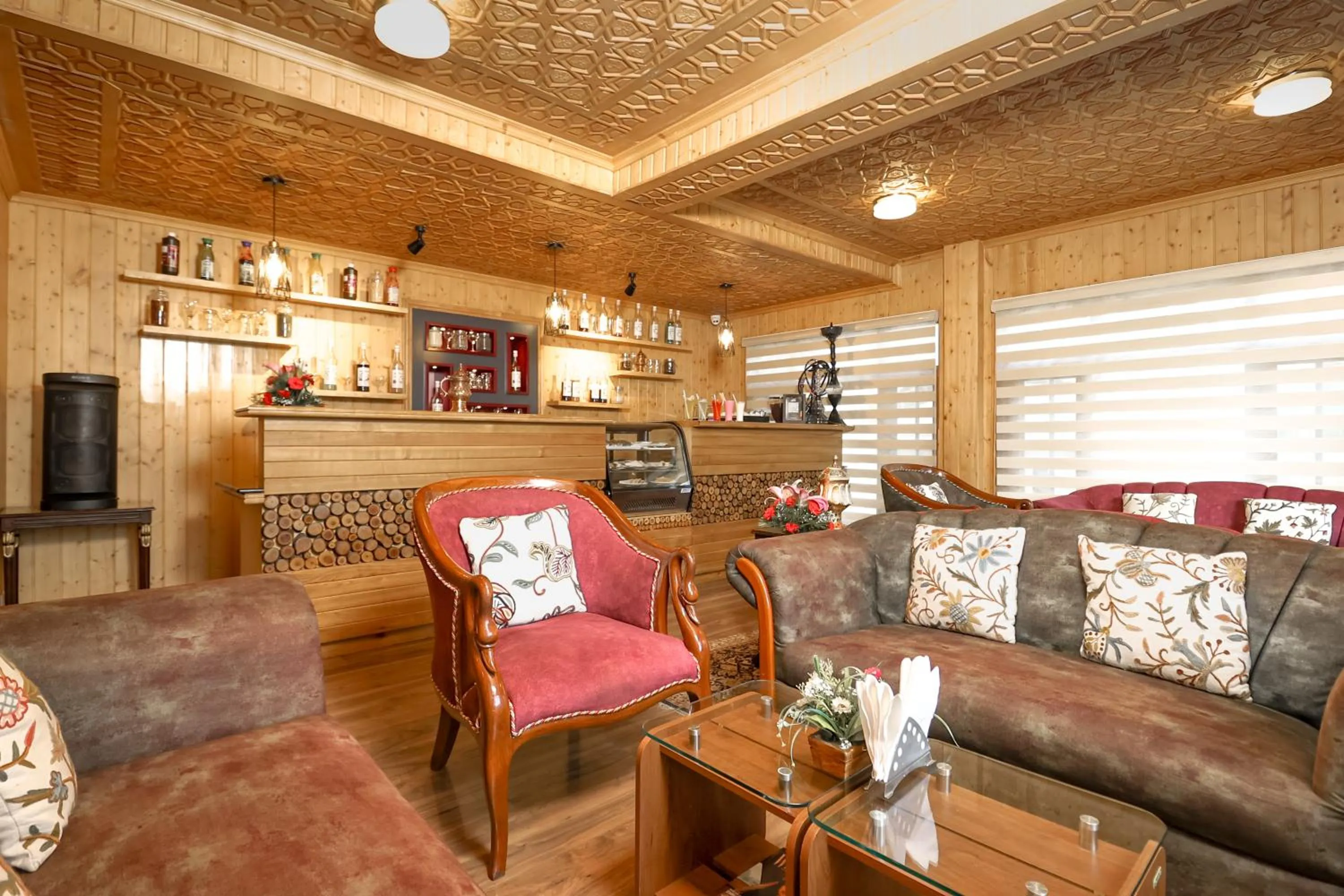 Coffee/tea facilities in Shaw Inn by Stay Pattern