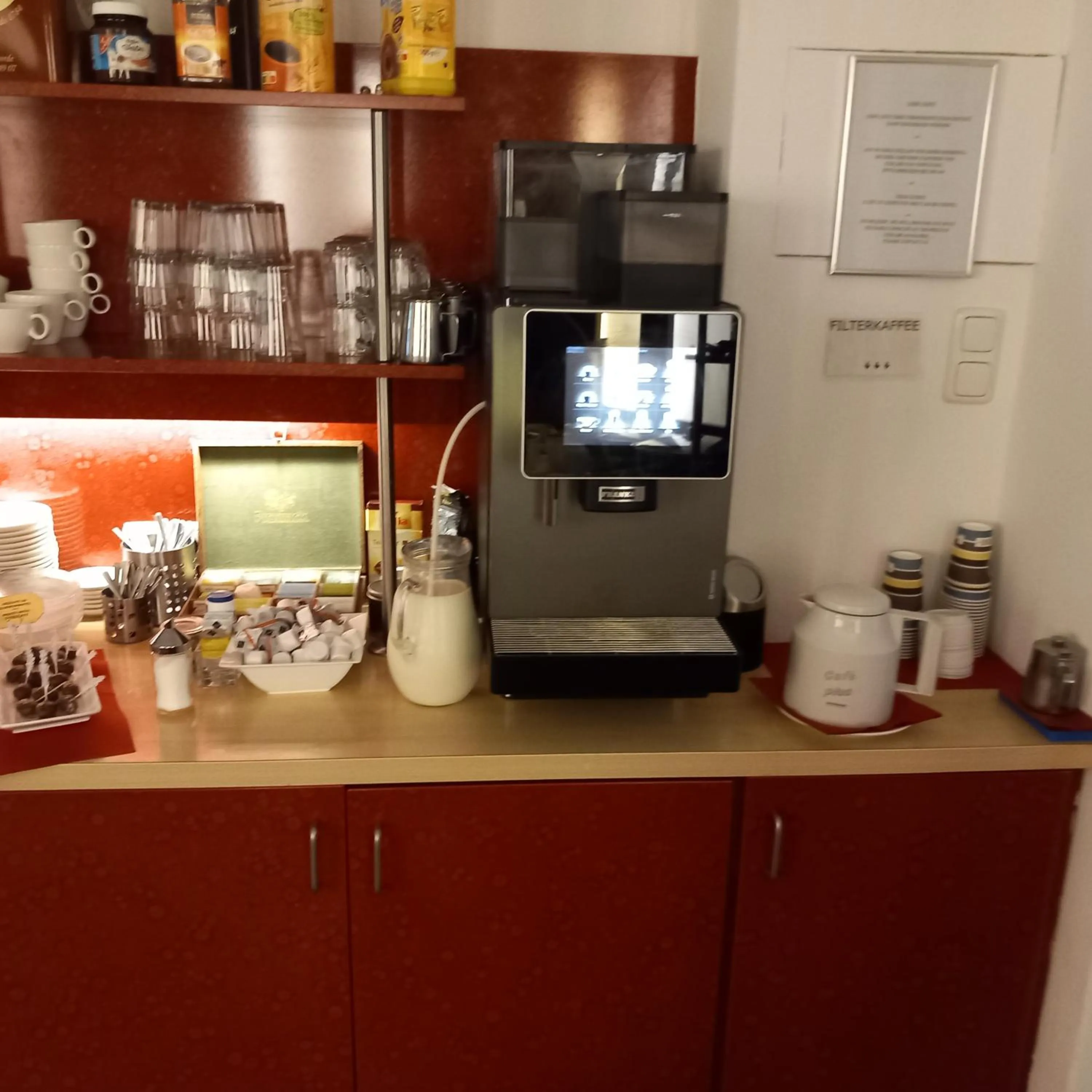 Breakfast in Stadt-gut-Hotel Rheinischer Hof