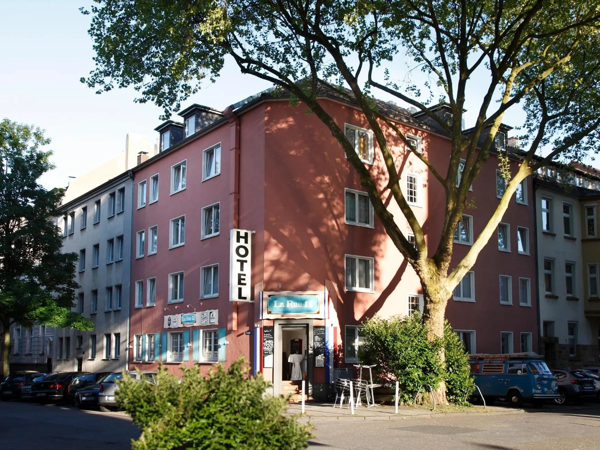 Facade/entrance in Stadt-gut-Hotel Rheinischer Hof